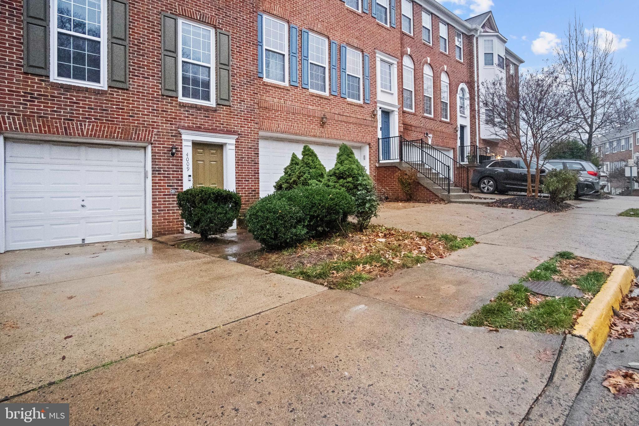 FAIR OAKS GREEN - Residential Lease