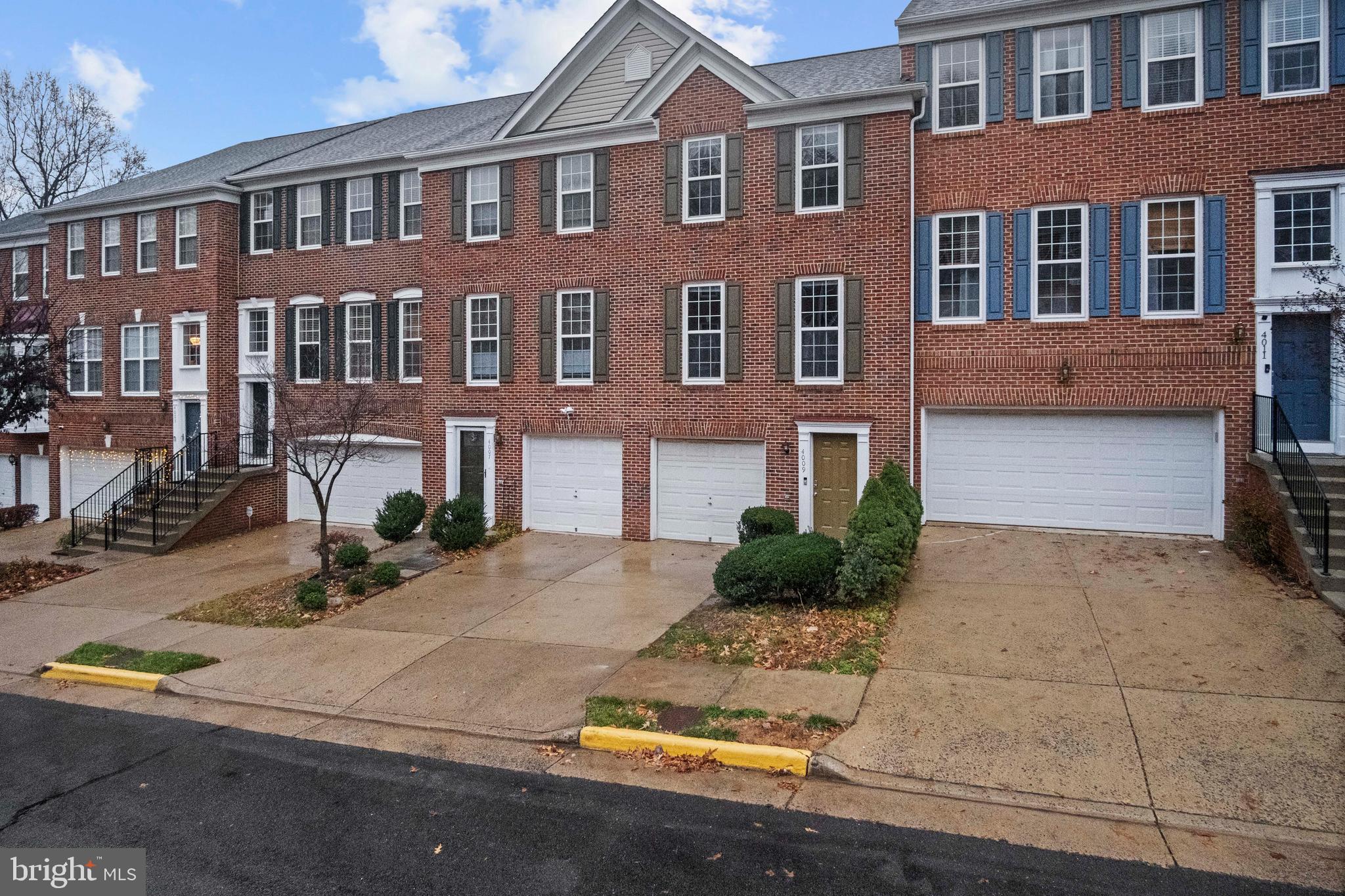 FAIR OAKS GREEN - Residential Lease