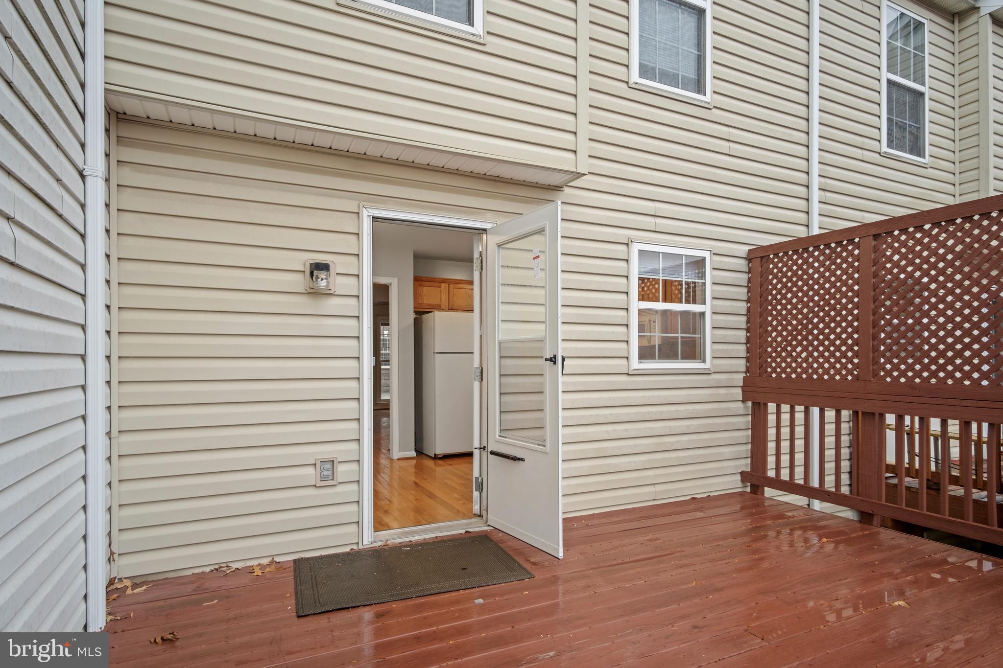 FAIR OAKS GREEN - Residential Lease