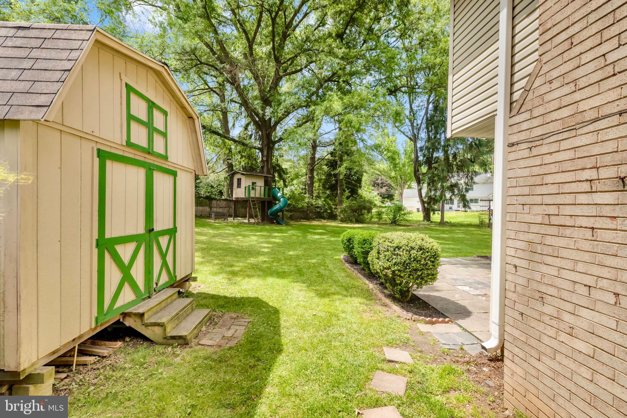 PARKSIDE ESTATES - Residential