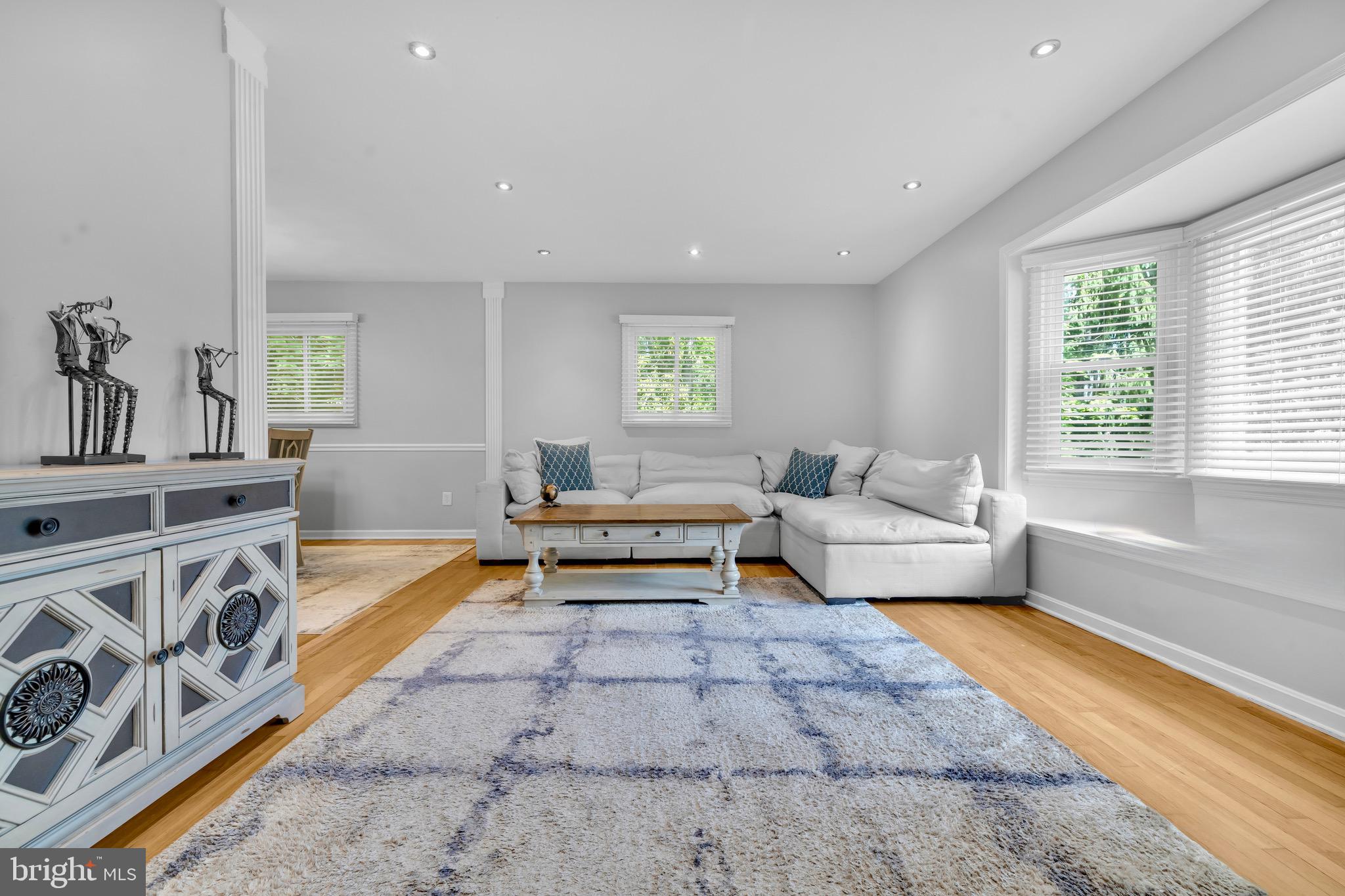 PARKSIDE ESTATES - Residential