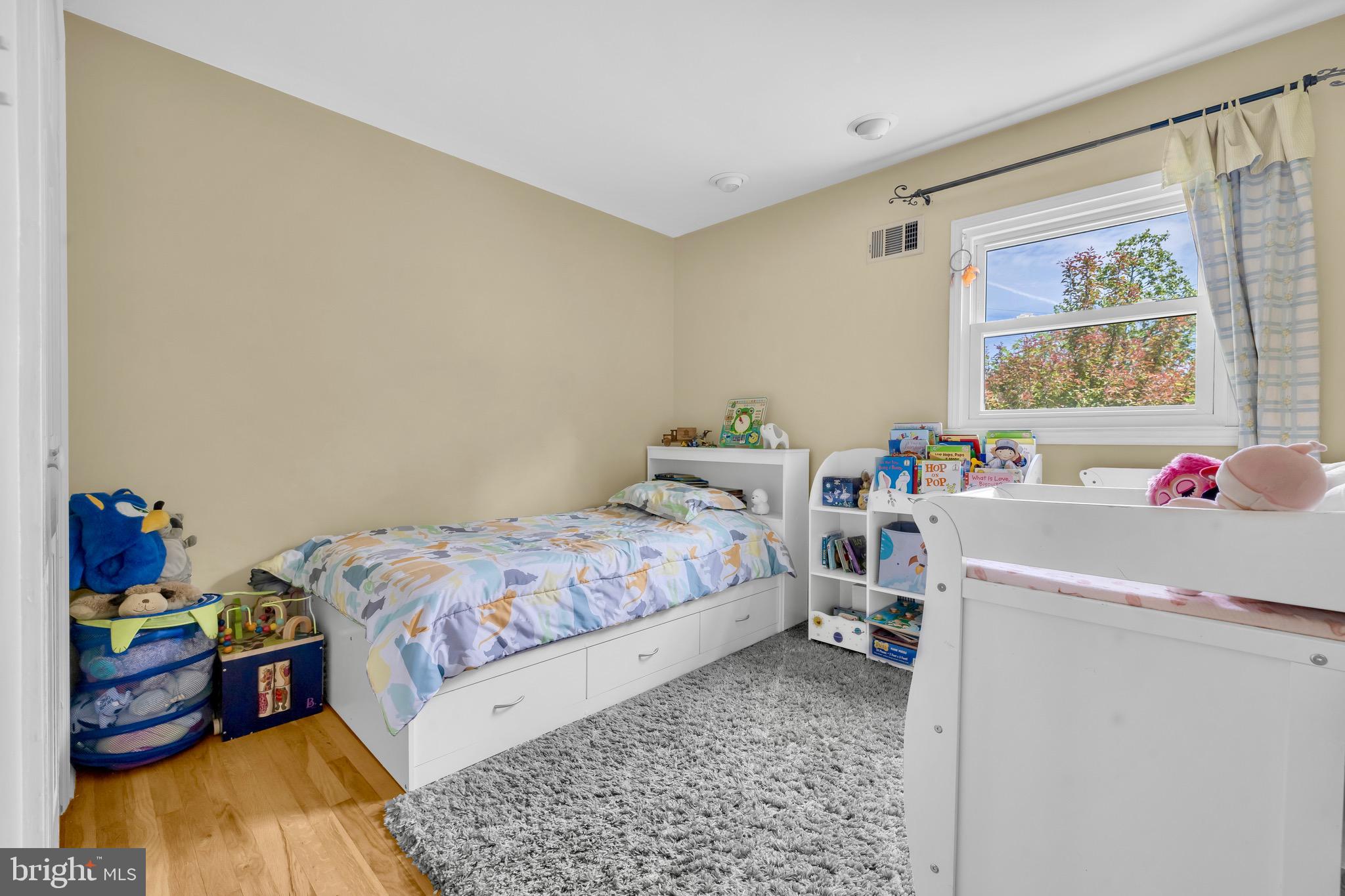 PARKSIDE ESTATES - Residential