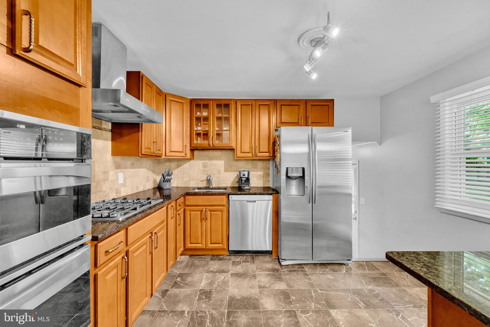 PARKSIDE ESTATES - Residential