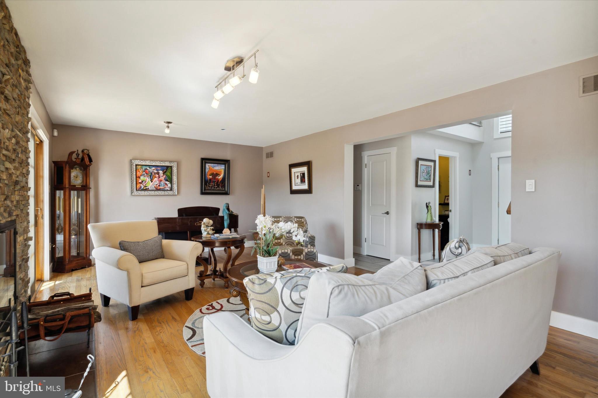 WORTHINGTON MILL F - Residential