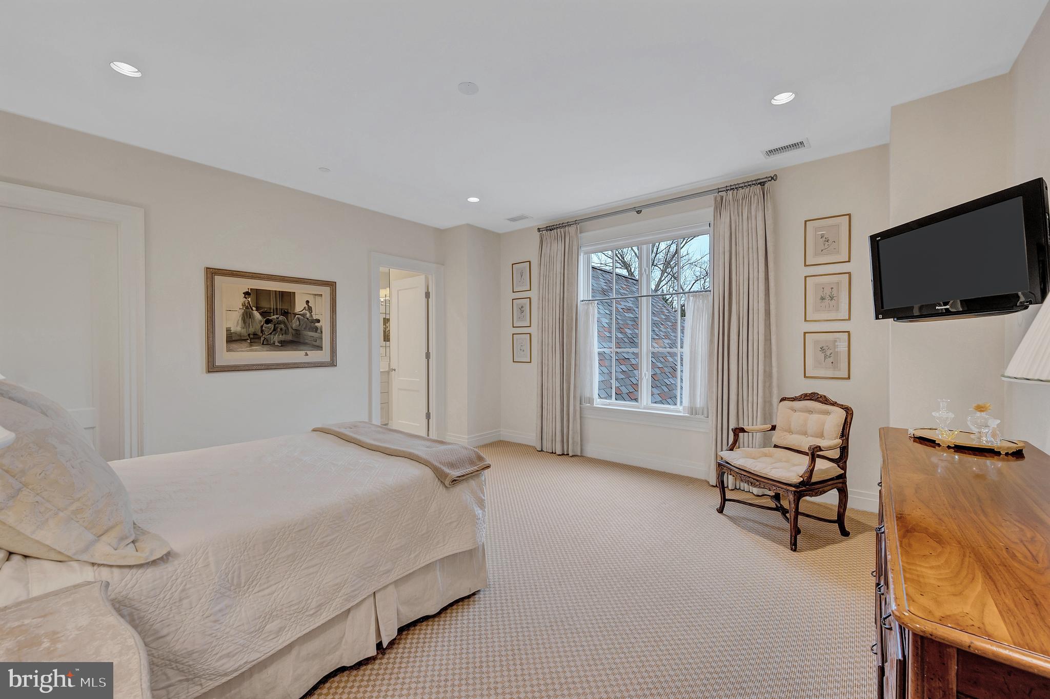 EDGEMOOR - Residential