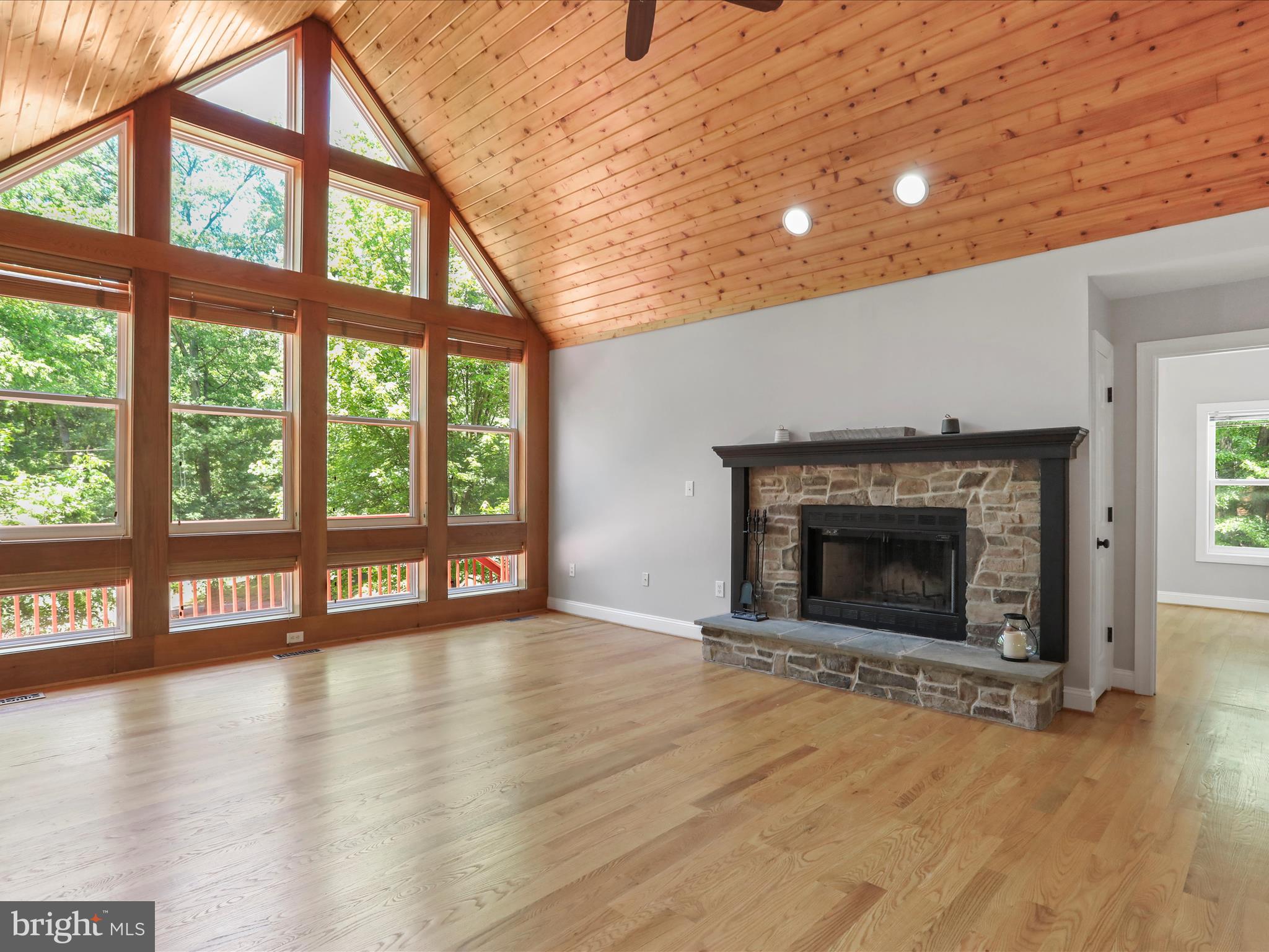 SHANNONDALE - Residential