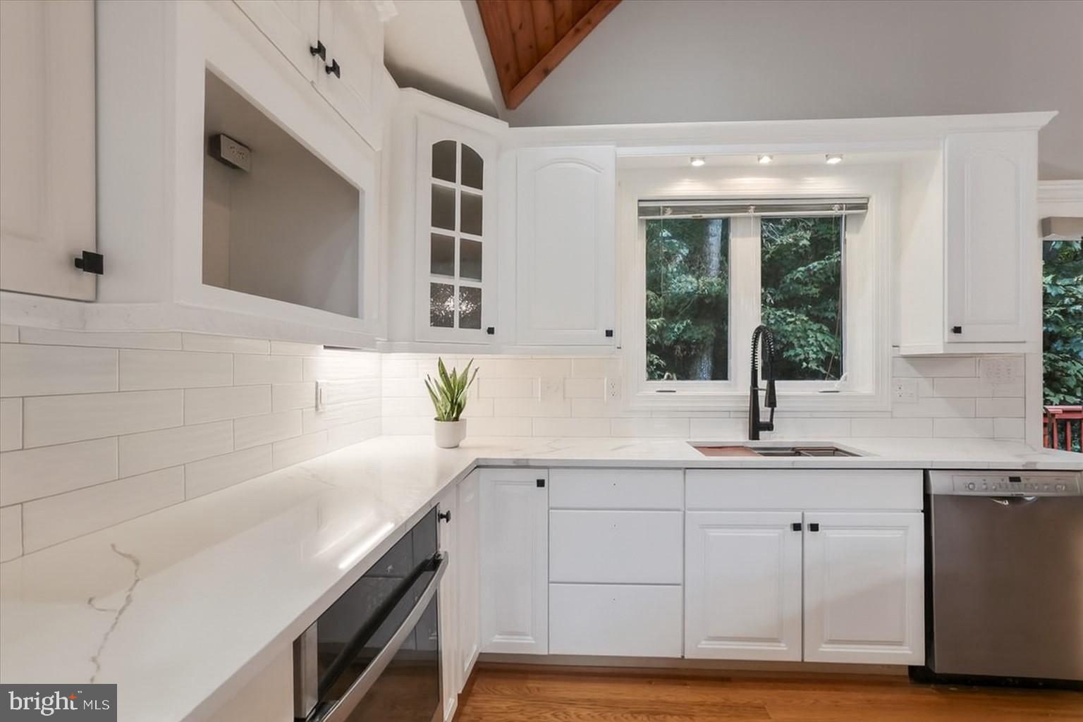 SHANNONDALE - Residential