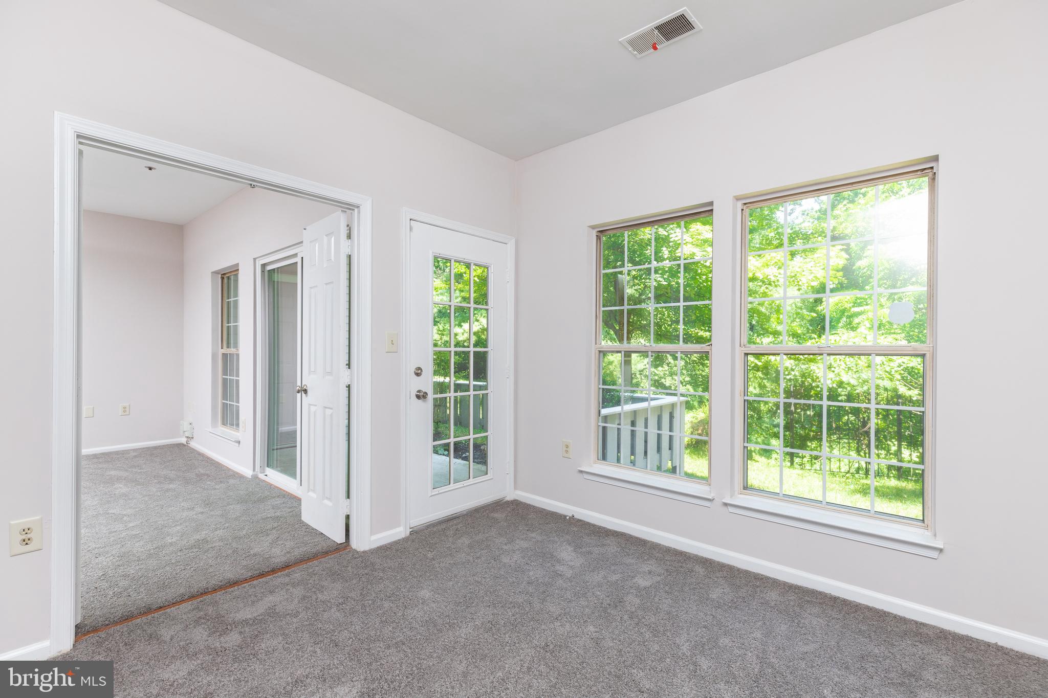 SILVERBROOK FARMS - Residential