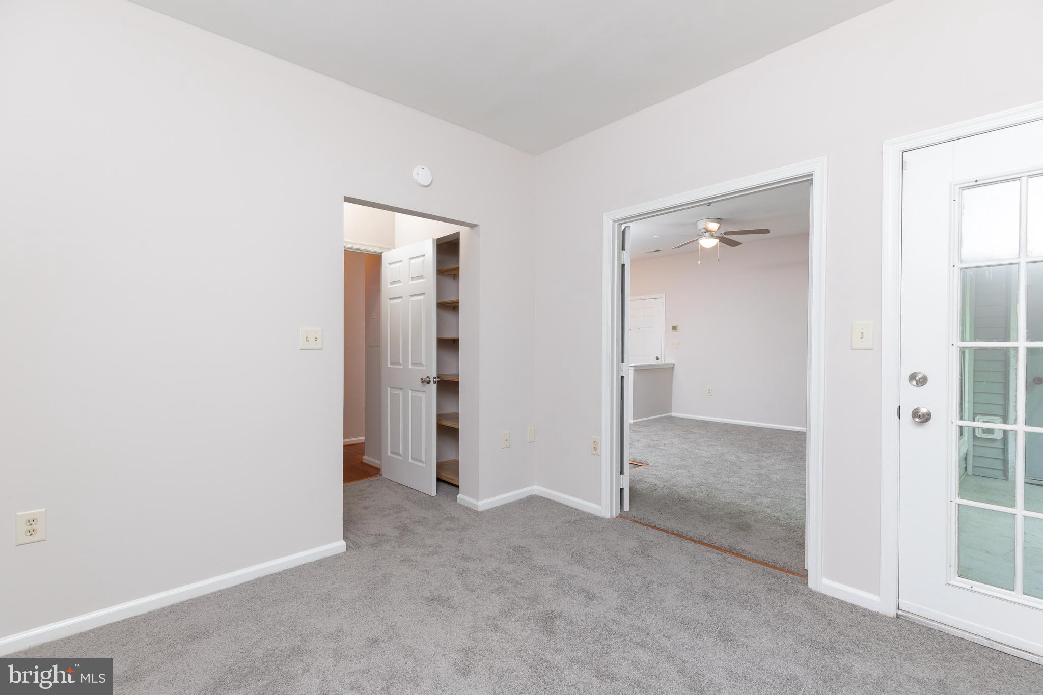 SILVERBROOK FARMS - Residential