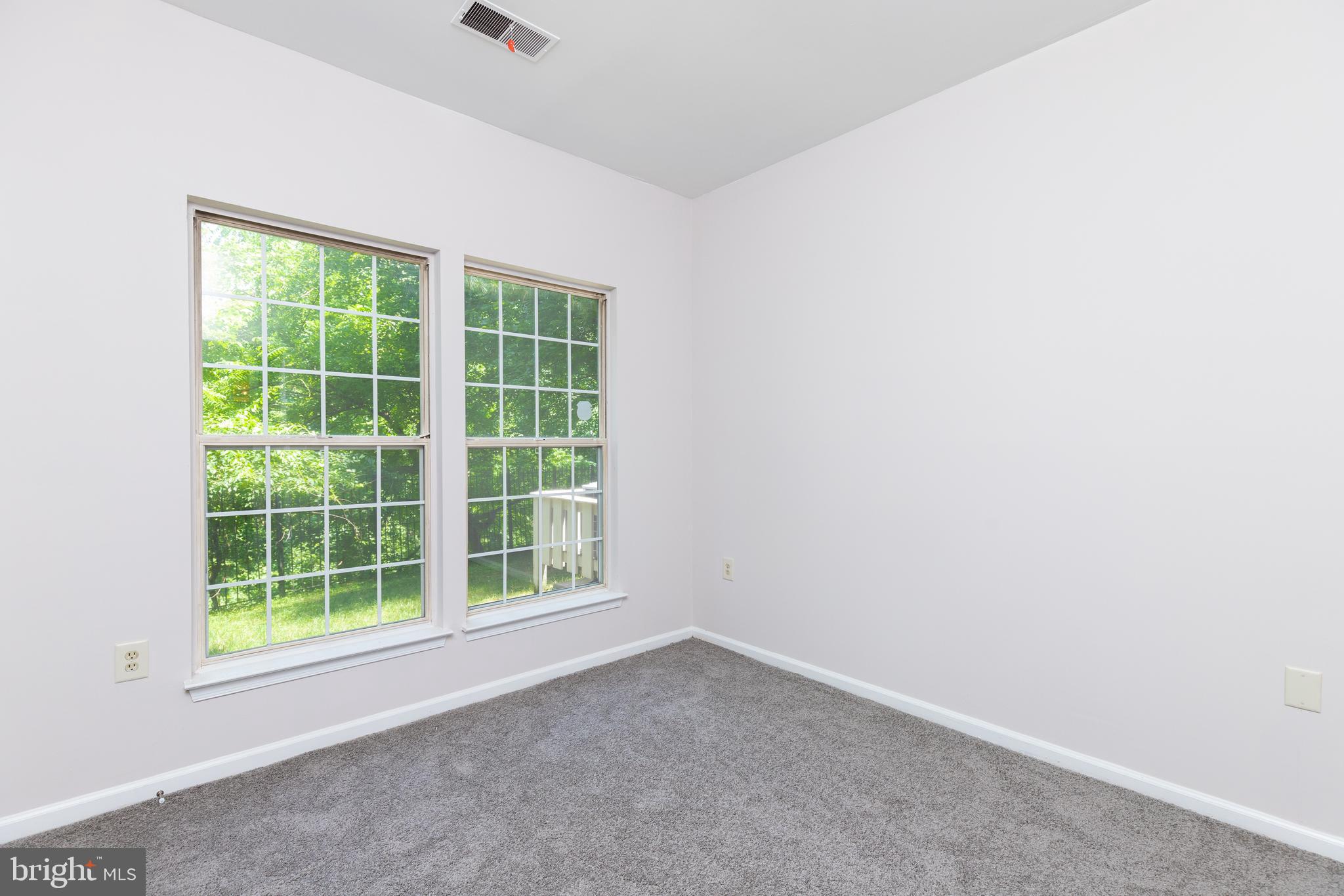 SILVERBROOK FARMS - Residential