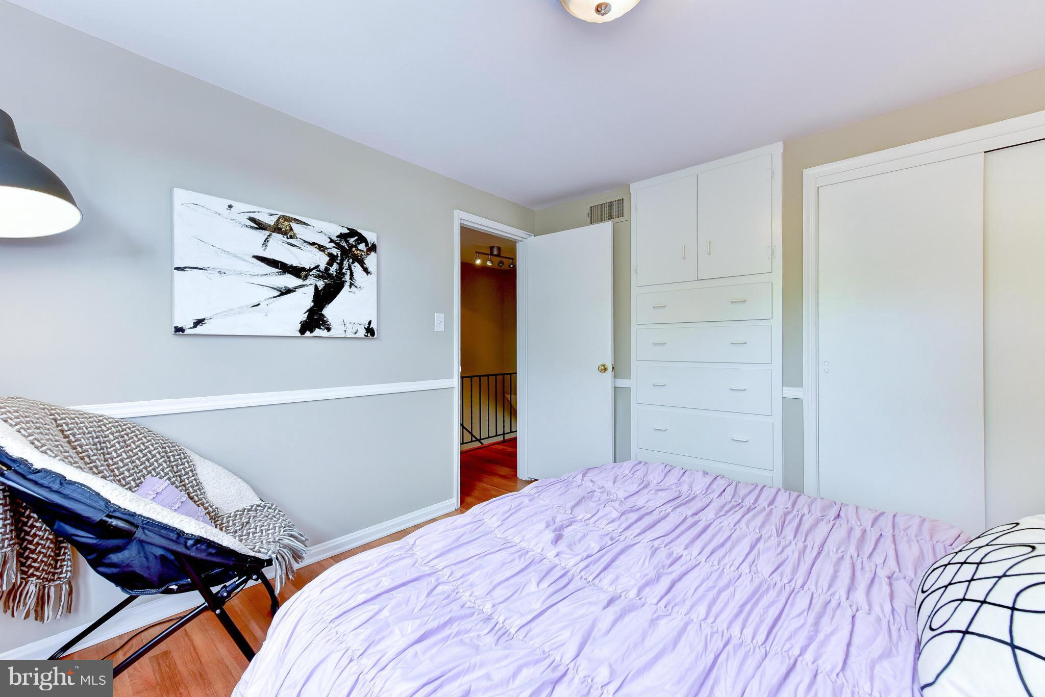 WARWICK VILLAGE - Residential