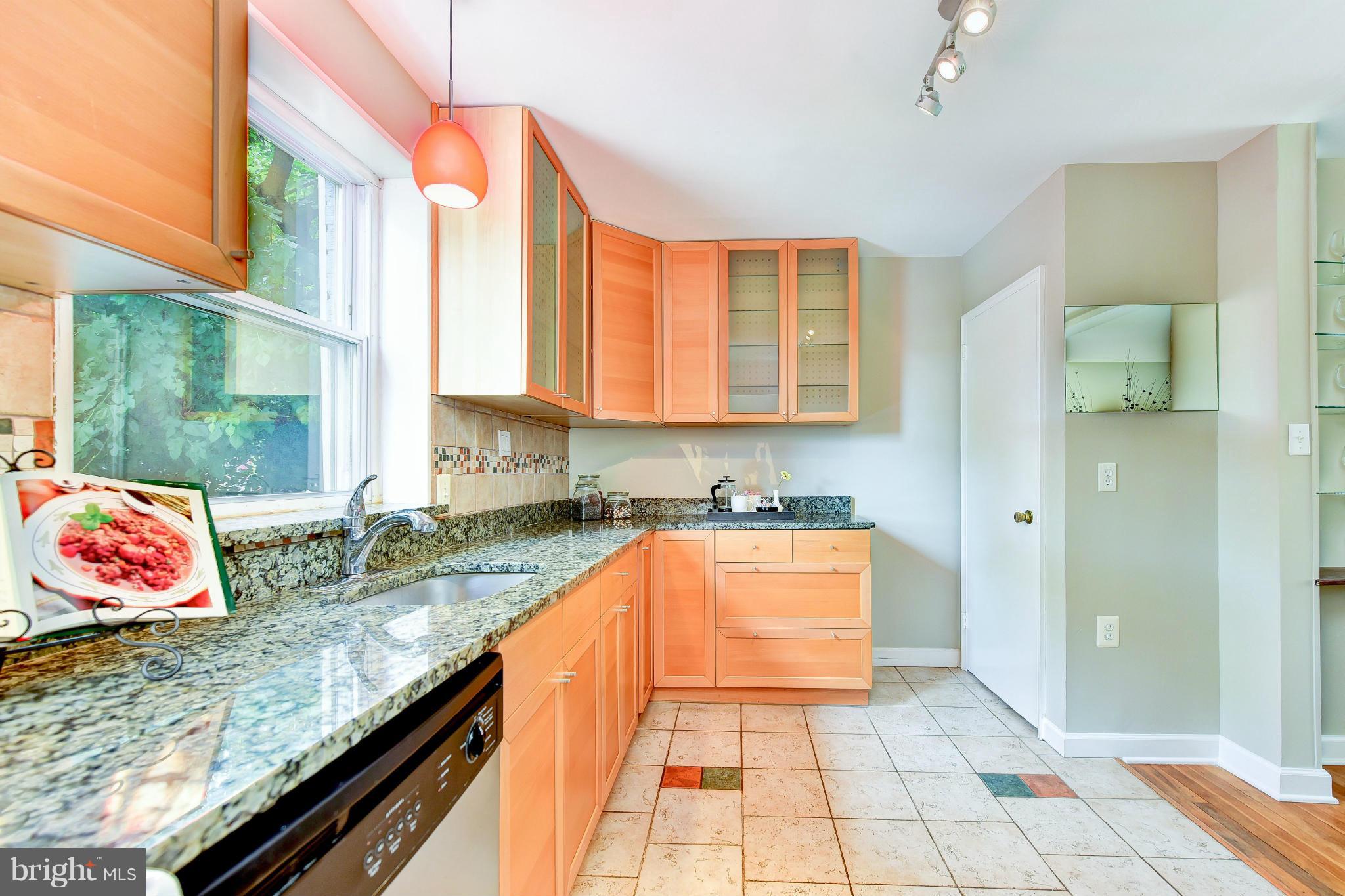 WARWICK VILLAGE - Residential