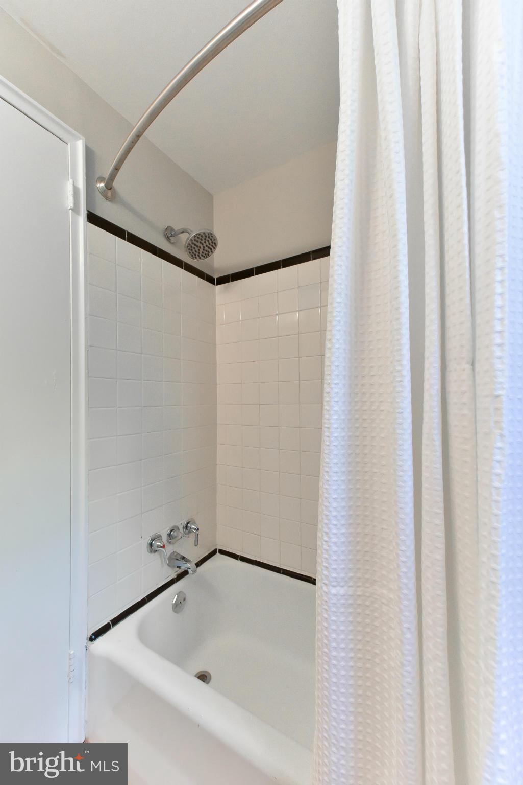 WARWICK VILLAGE - Residential