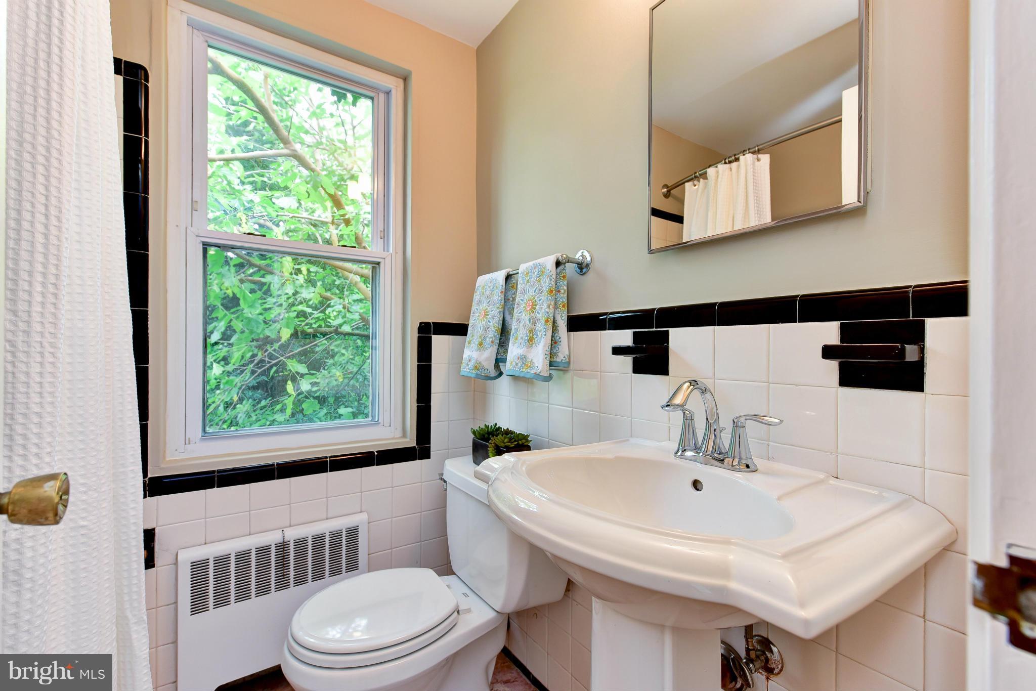 WARWICK VILLAGE - Residential