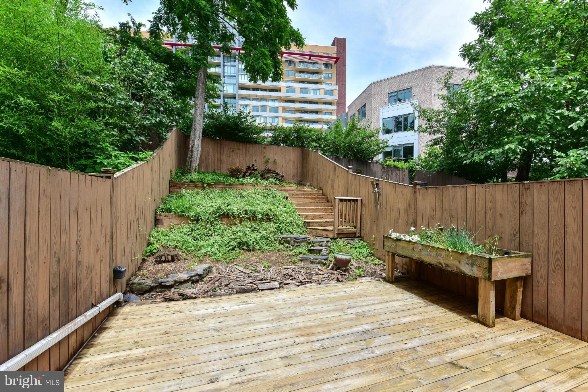 WARWICK VILLAGE - Residential