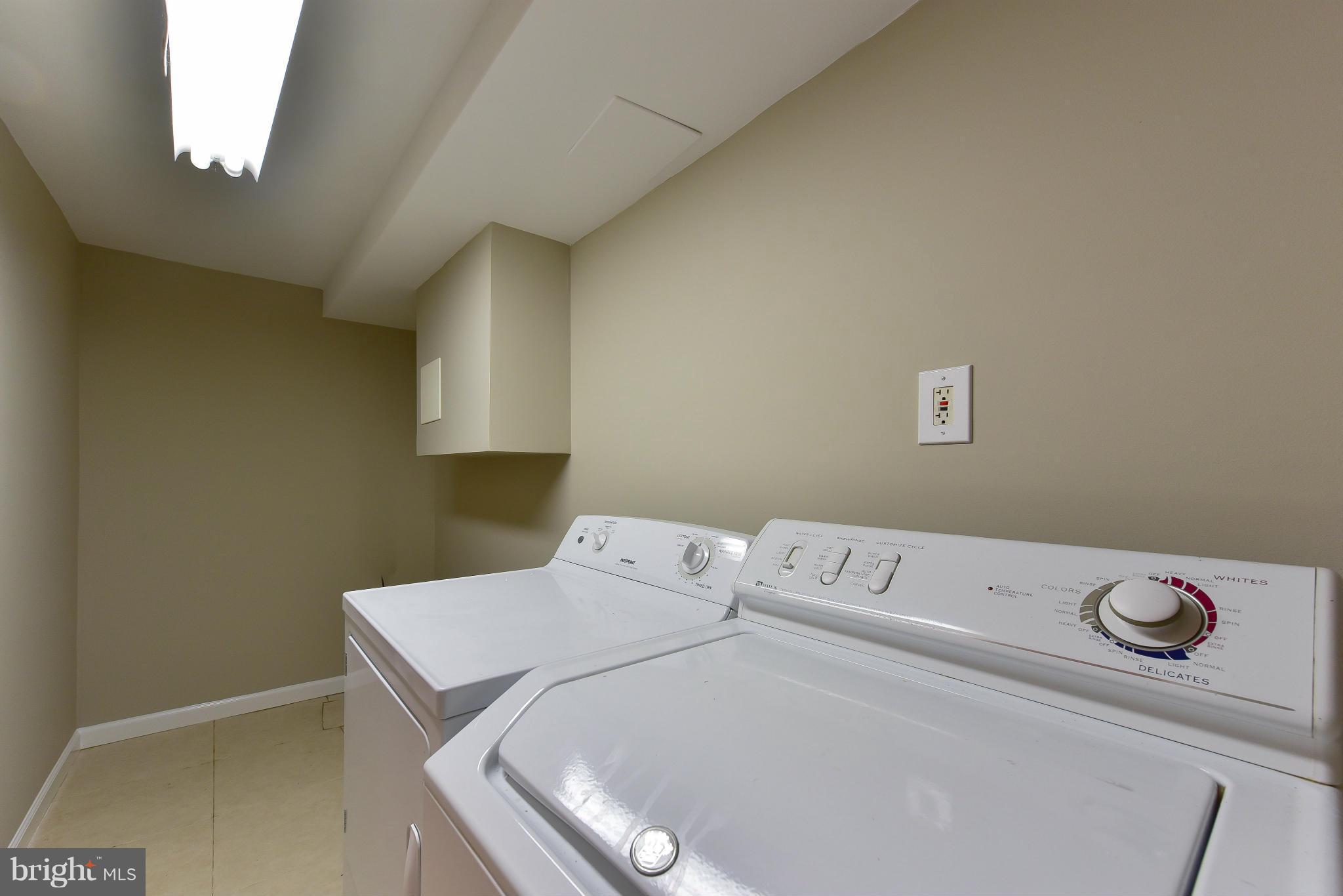 WARWICK VILLAGE - Residential