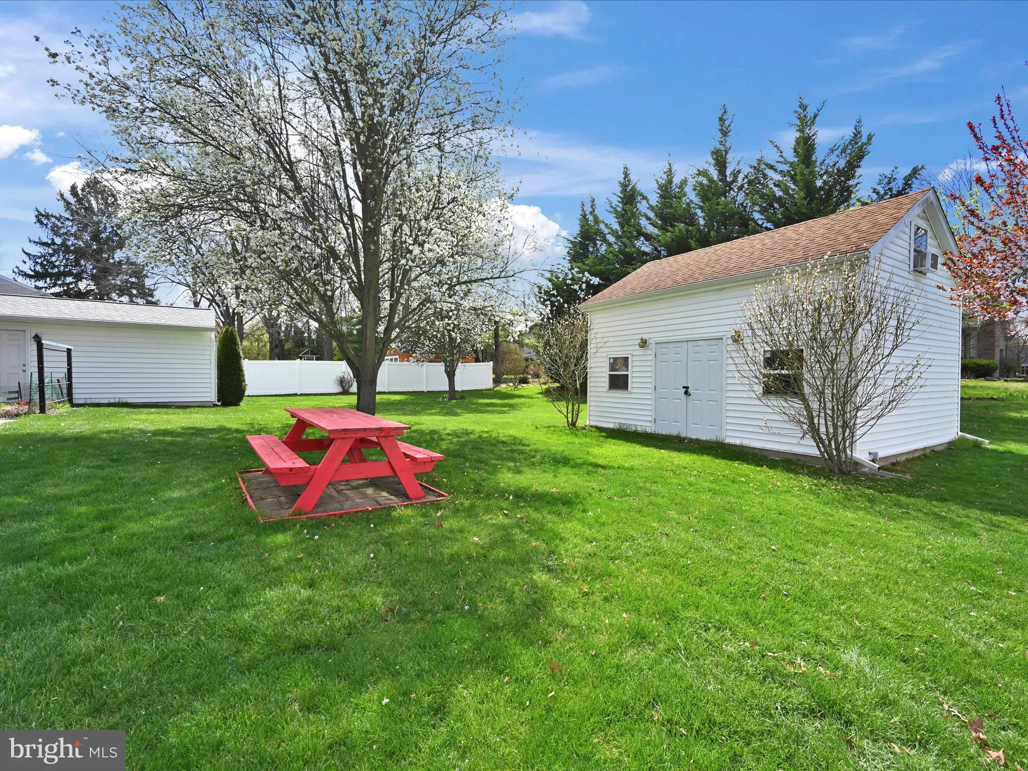 Lancaster, Pennsylvania 17601, United States, 3 Bedrooms Bedrooms, ,2 BathroomsBathrooms,Residential,Pending,100812