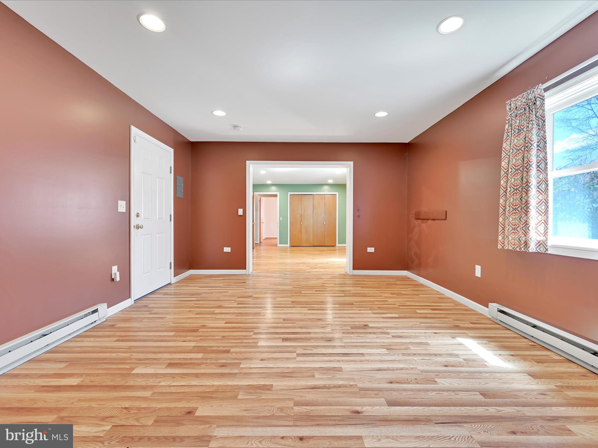 BLOOMINGDALE - Residential