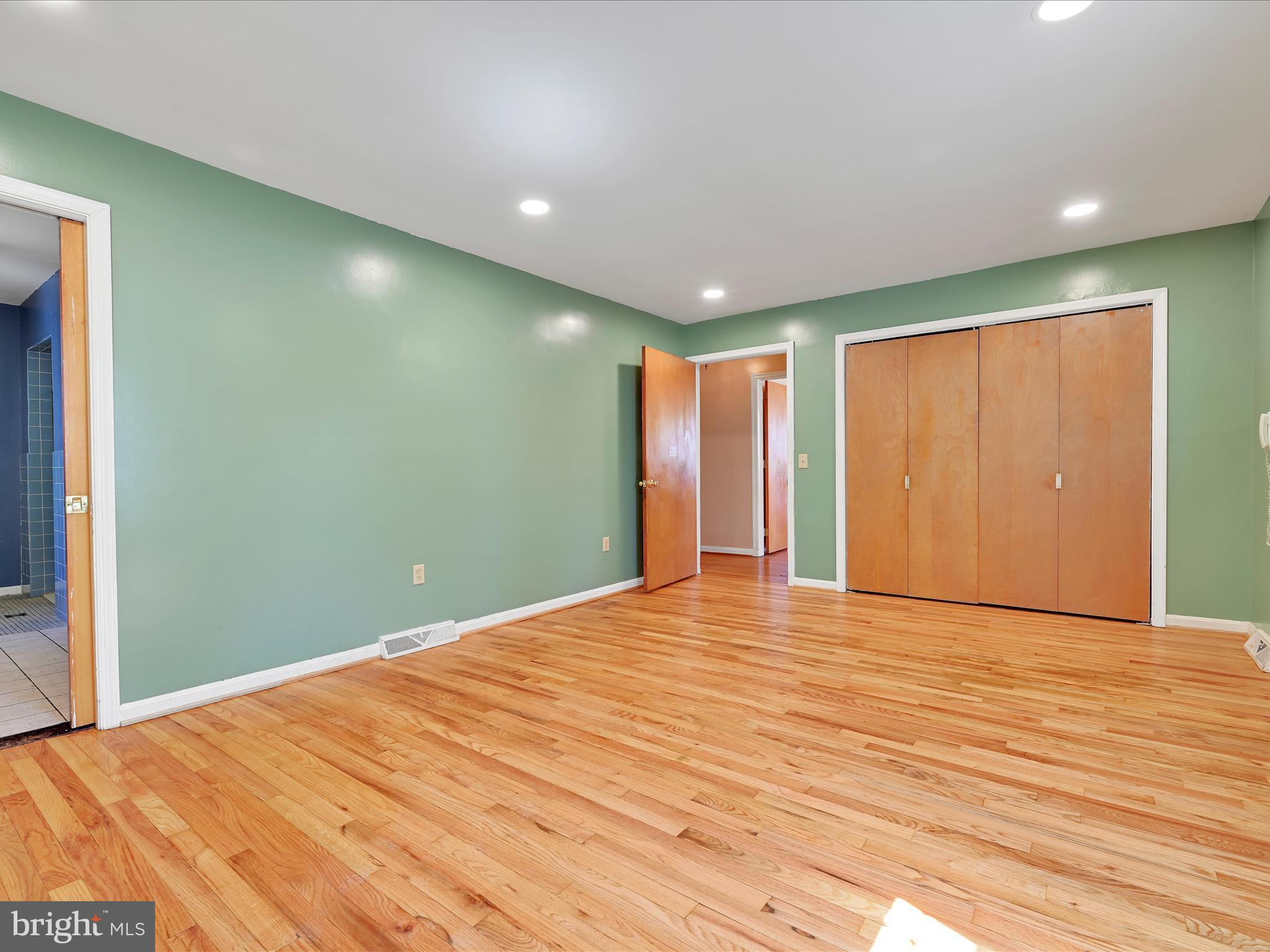 BLOOMINGDALE - Residential