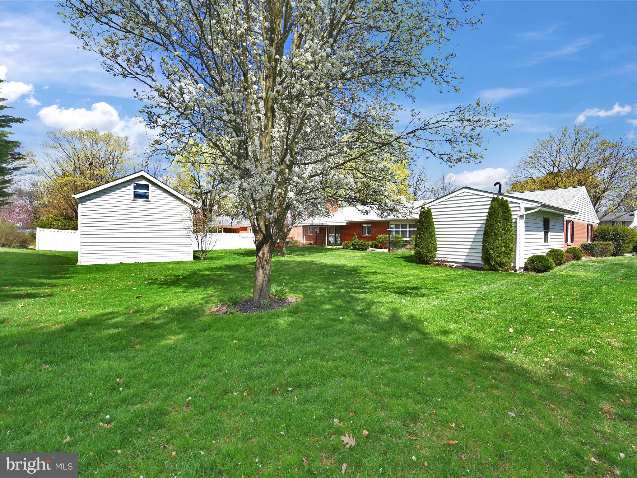 BLOOMINGDALE - Residential