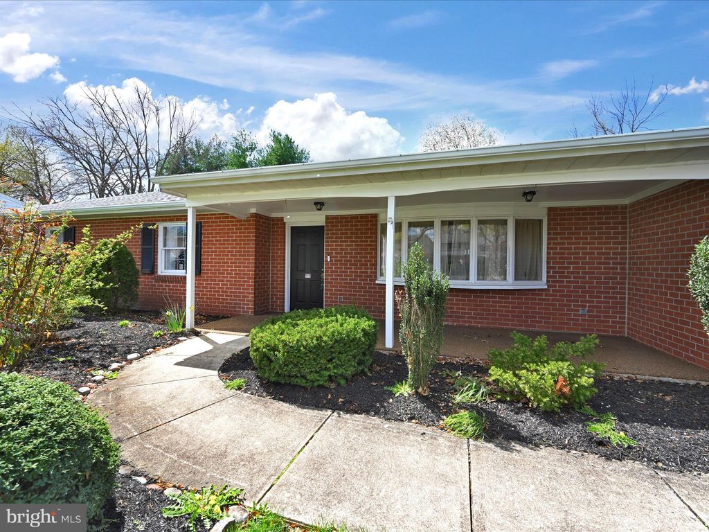 Photo of 1950 Rachael Drive, LANCASTER, PA 17601 (MLS # PALA2066644)