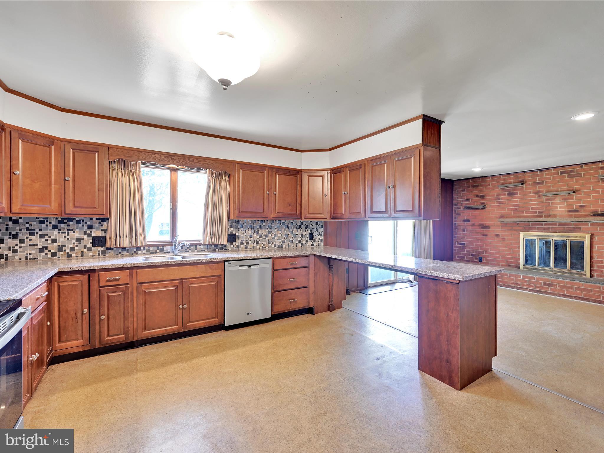 BLOOMINGDALE - Residential