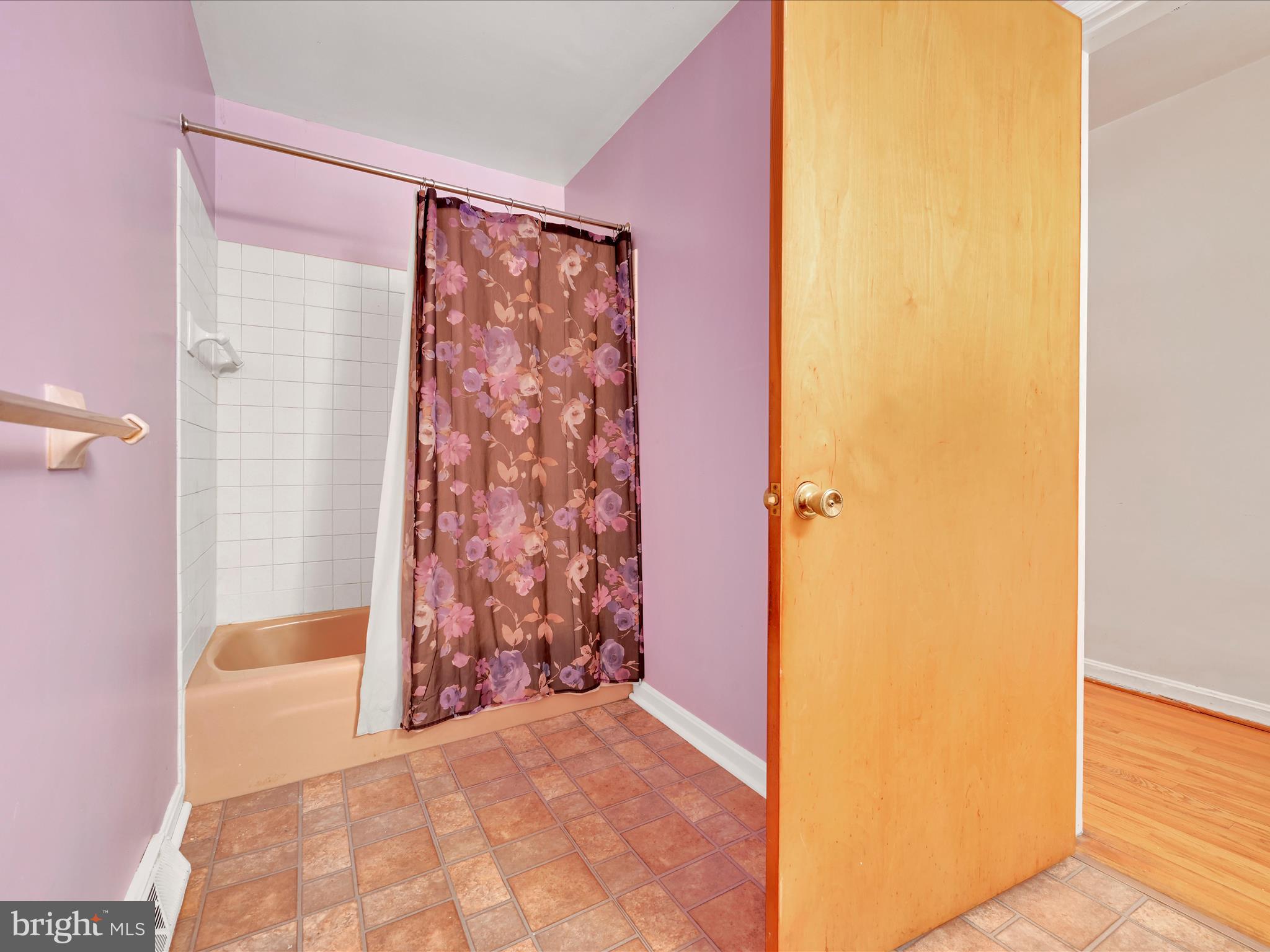 BLOOMINGDALE - Residential