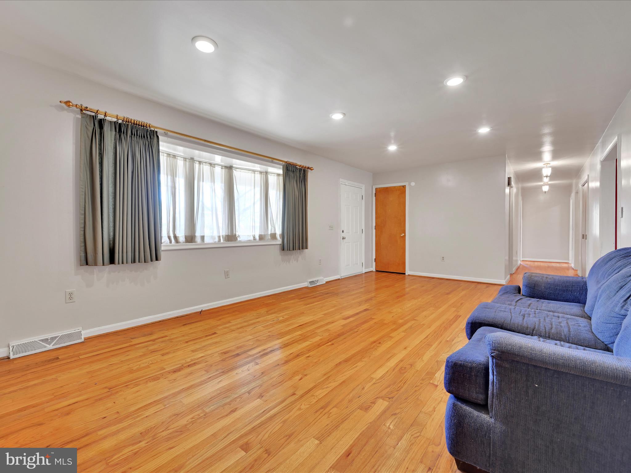 BLOOMINGDALE - Residential