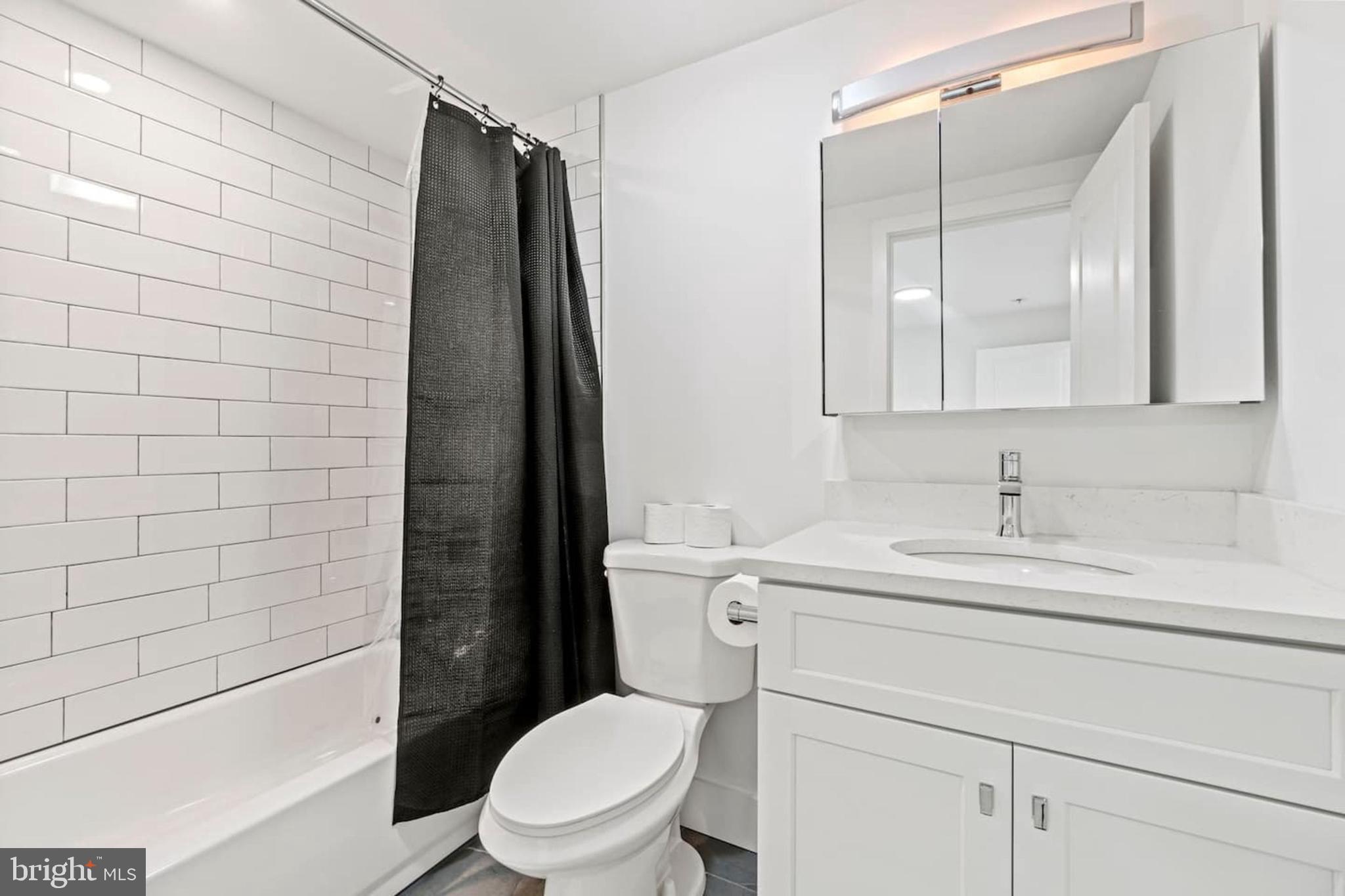 VIRGINIA SQUARE - Residential Income