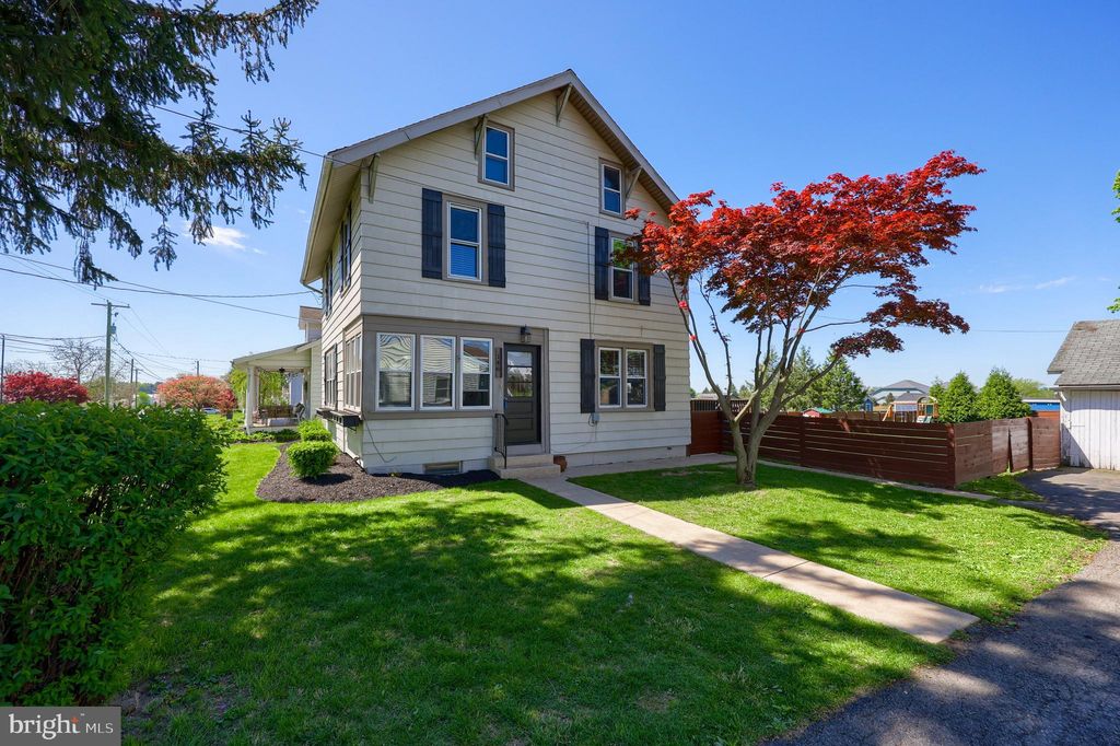 Photo of 146 Elmwood Road, LANCASTER, PA 17602 (MLS # PALA2068970)