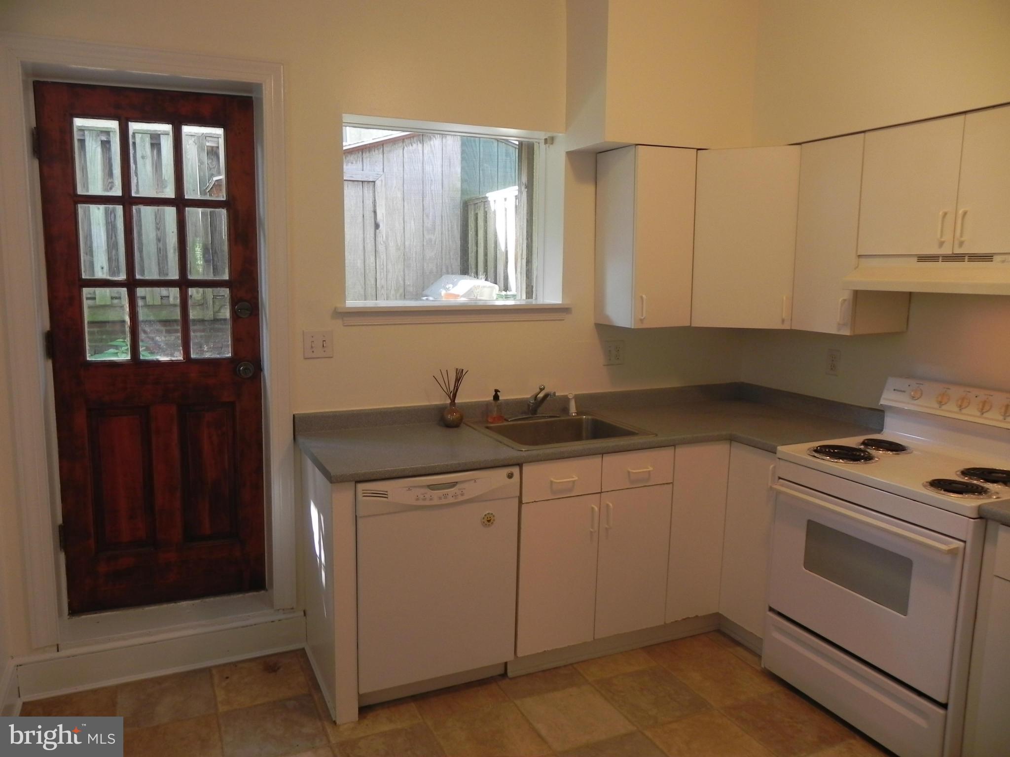 FEDERAL HILL HISTORIC DISTRICT - Residential Lease