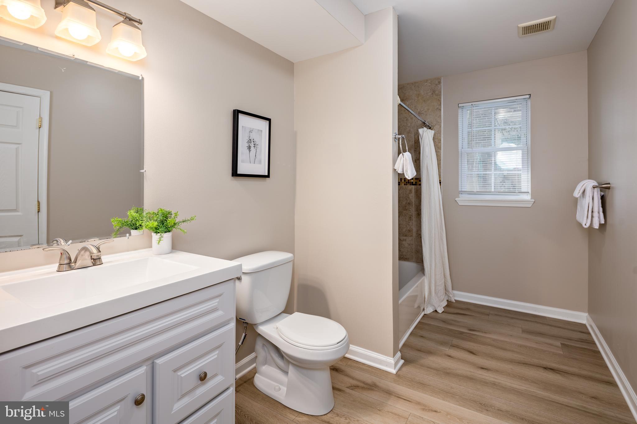 KENWOOD - Residential