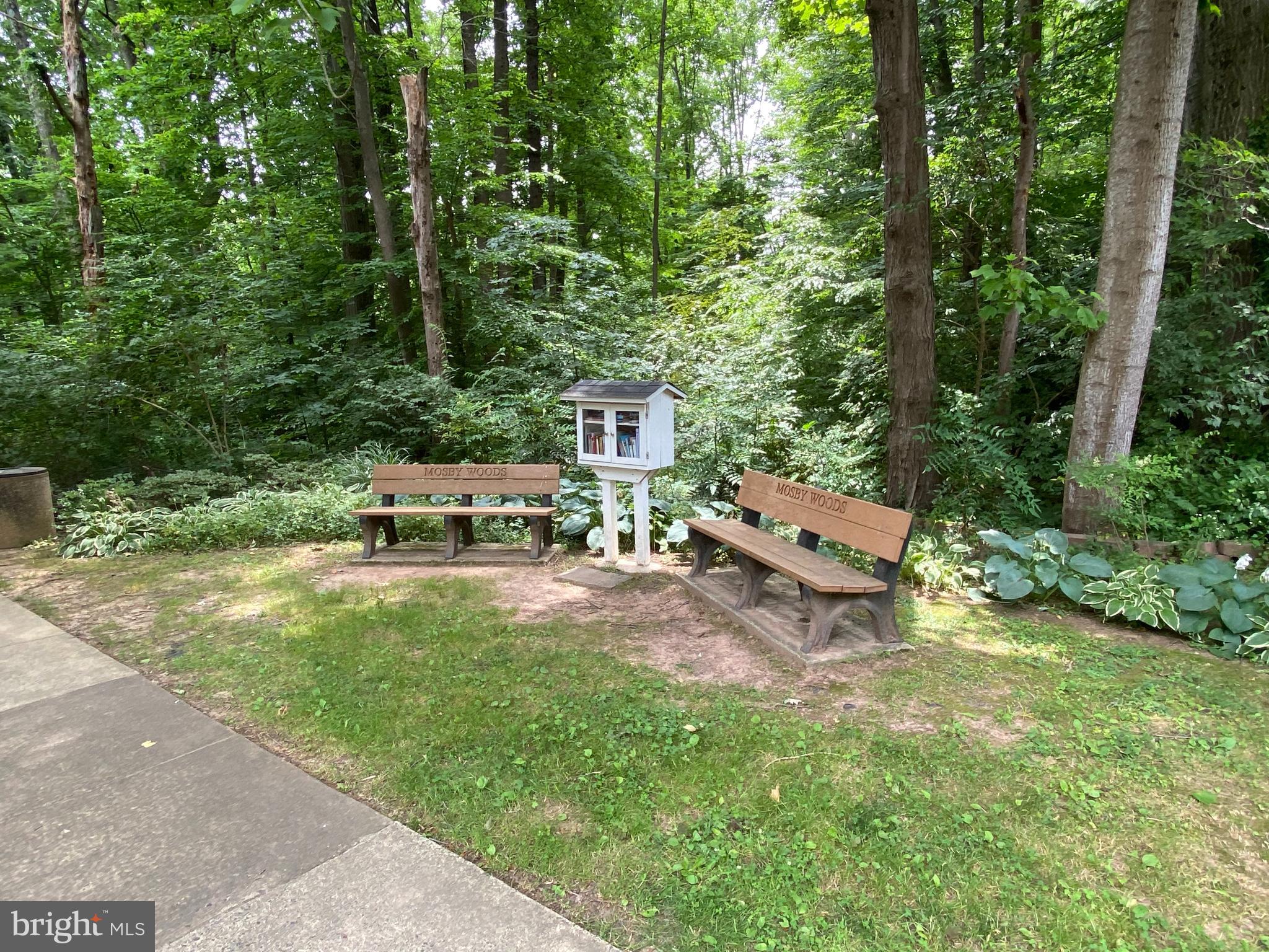 MOSBY WOODS - Residential Lease