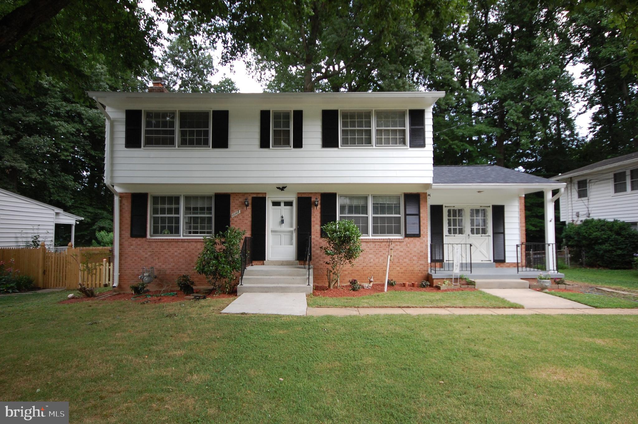 MOSBY WOODS - Residential Lease