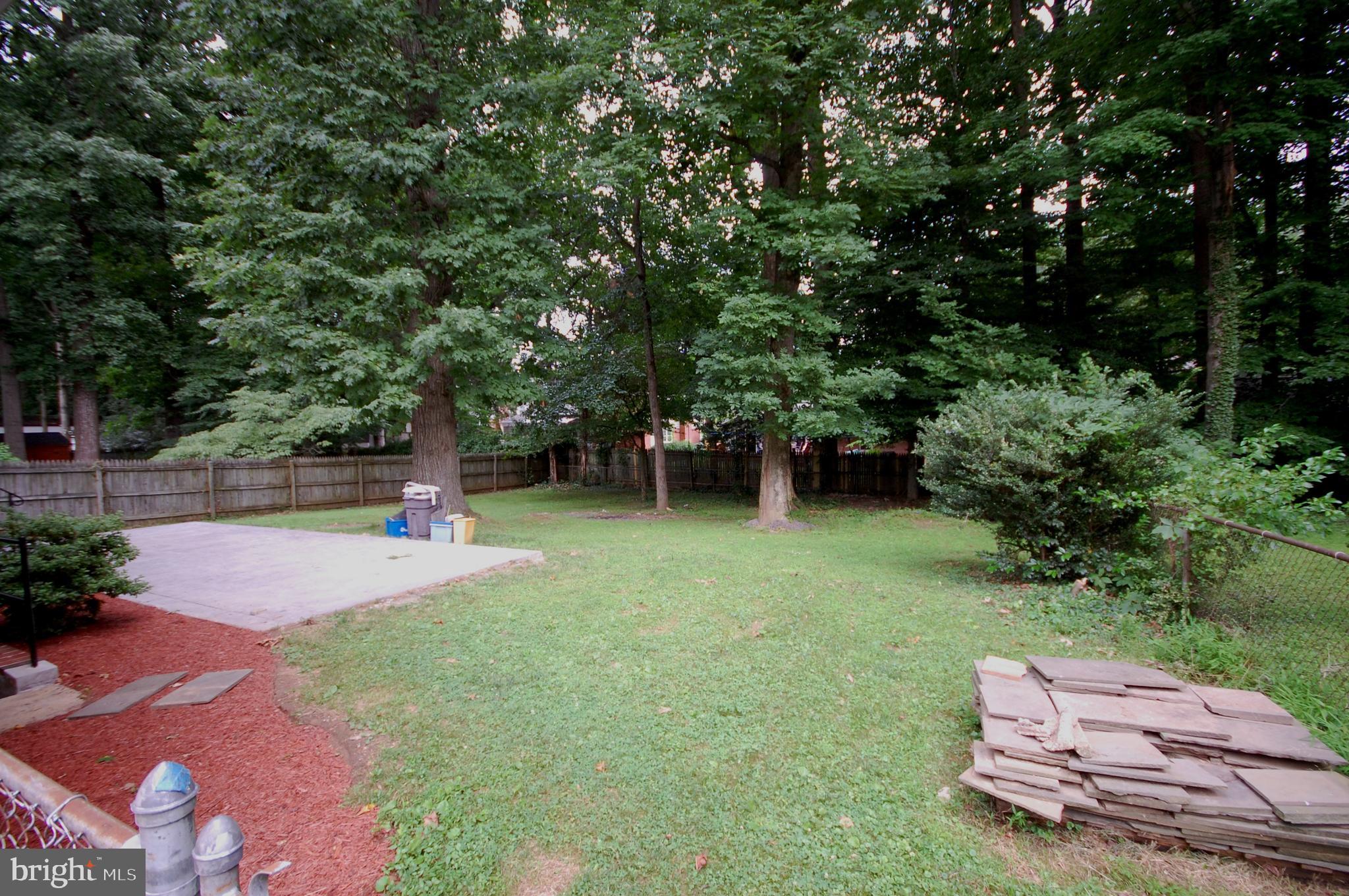 MOSBY WOODS - Residential Lease