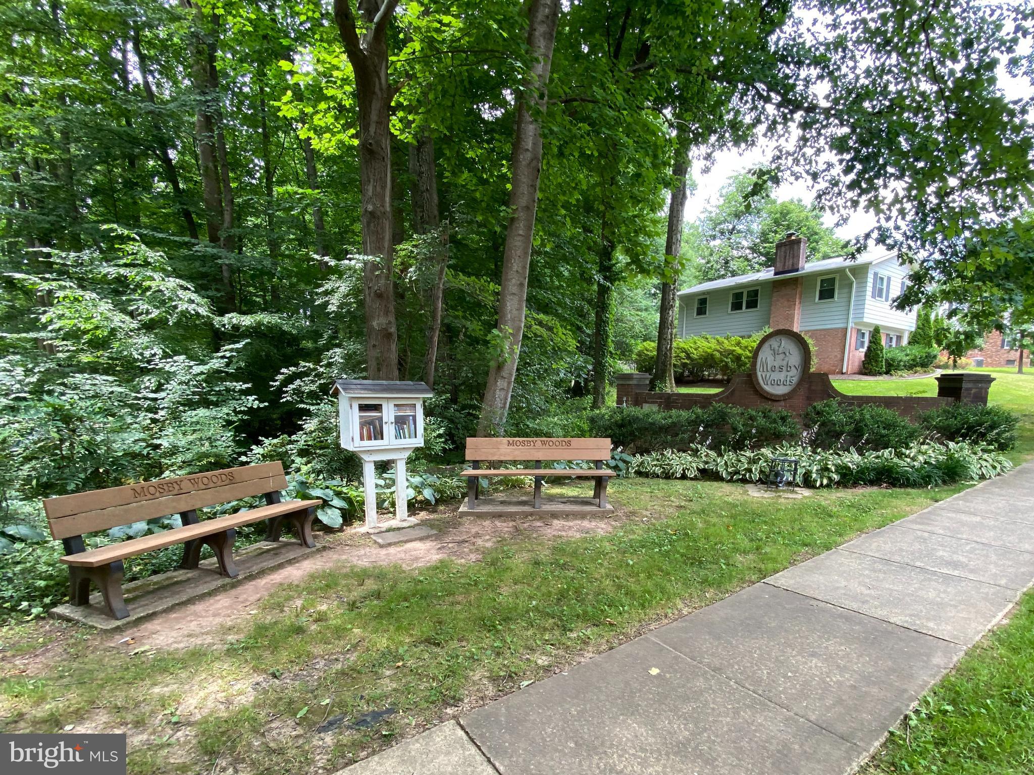 MOSBY WOODS - Residential Lease