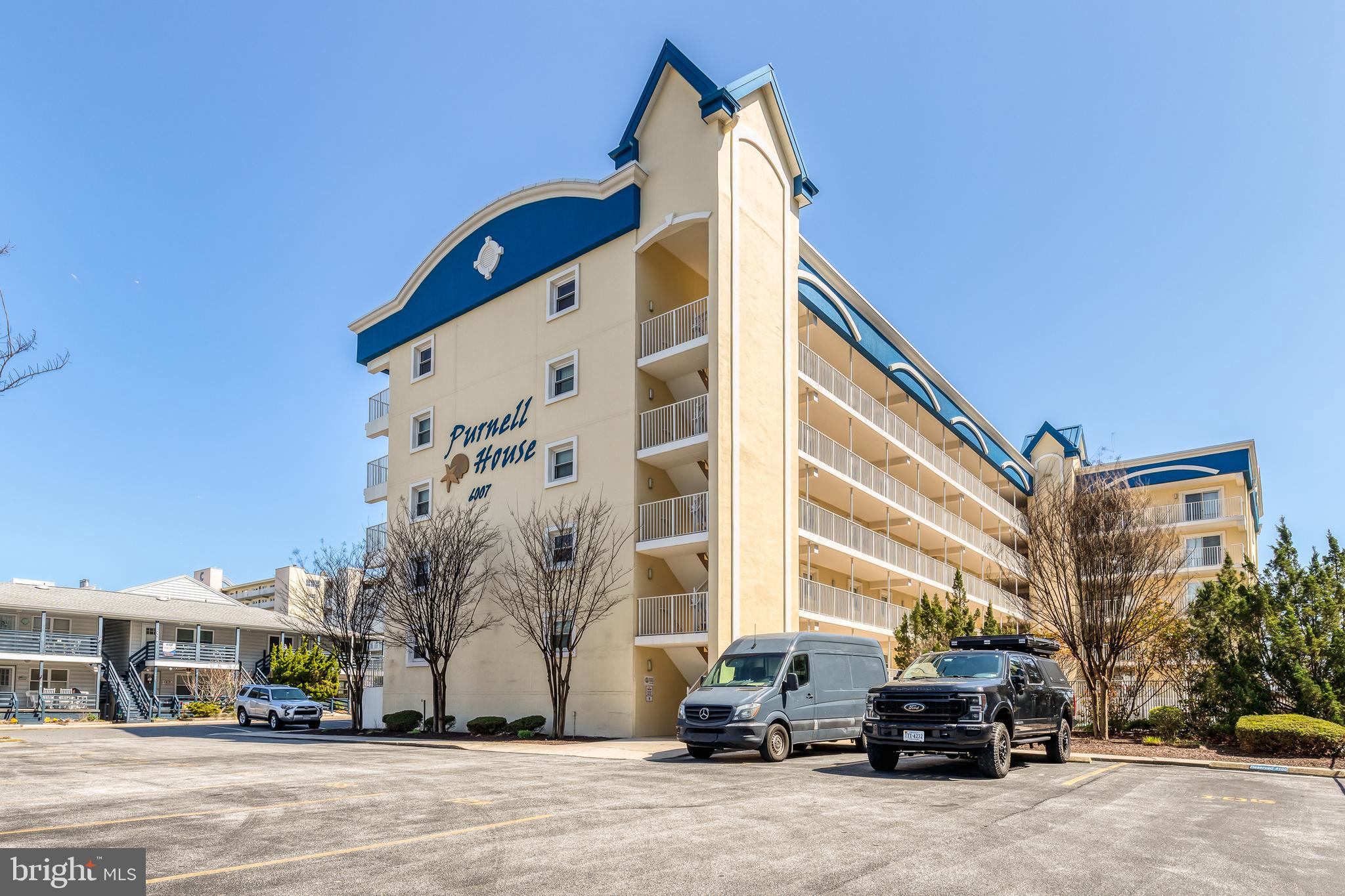 OCEANBAY CITY - Residential