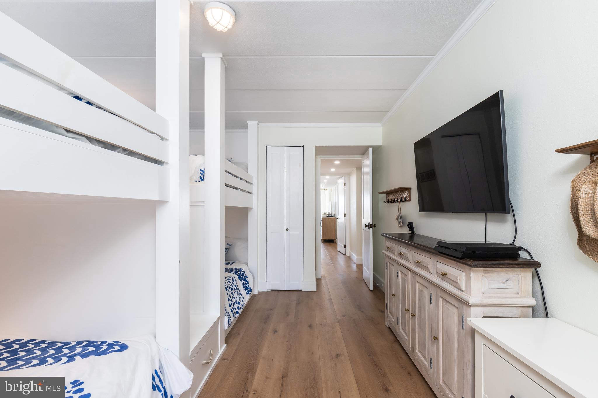 OCEANBAY CITY - Residential