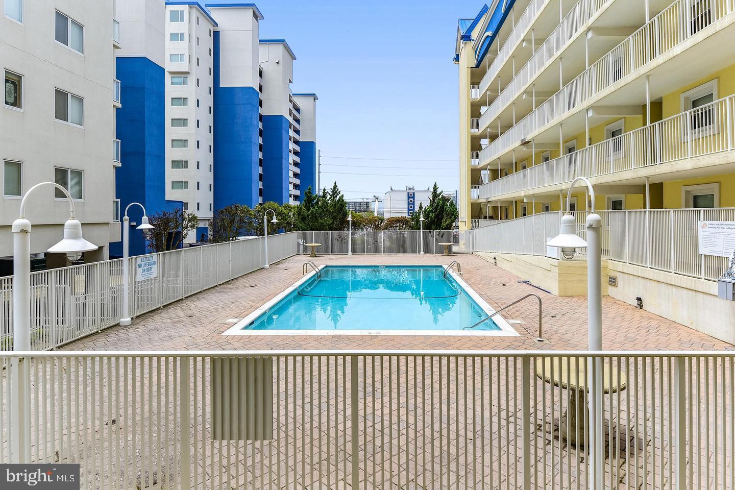 OCEANBAY CITY - Residential