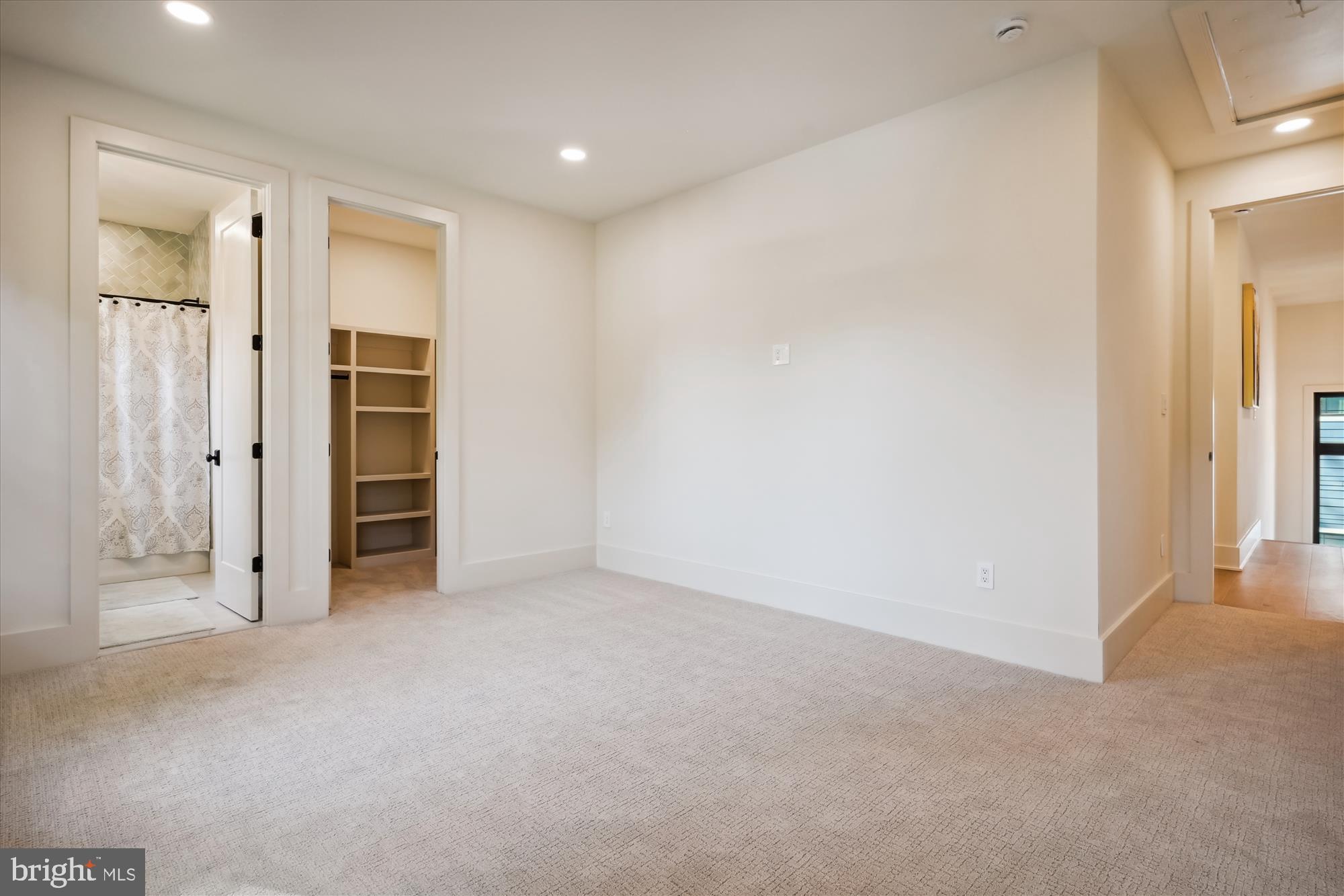 WOODLEY - Residential