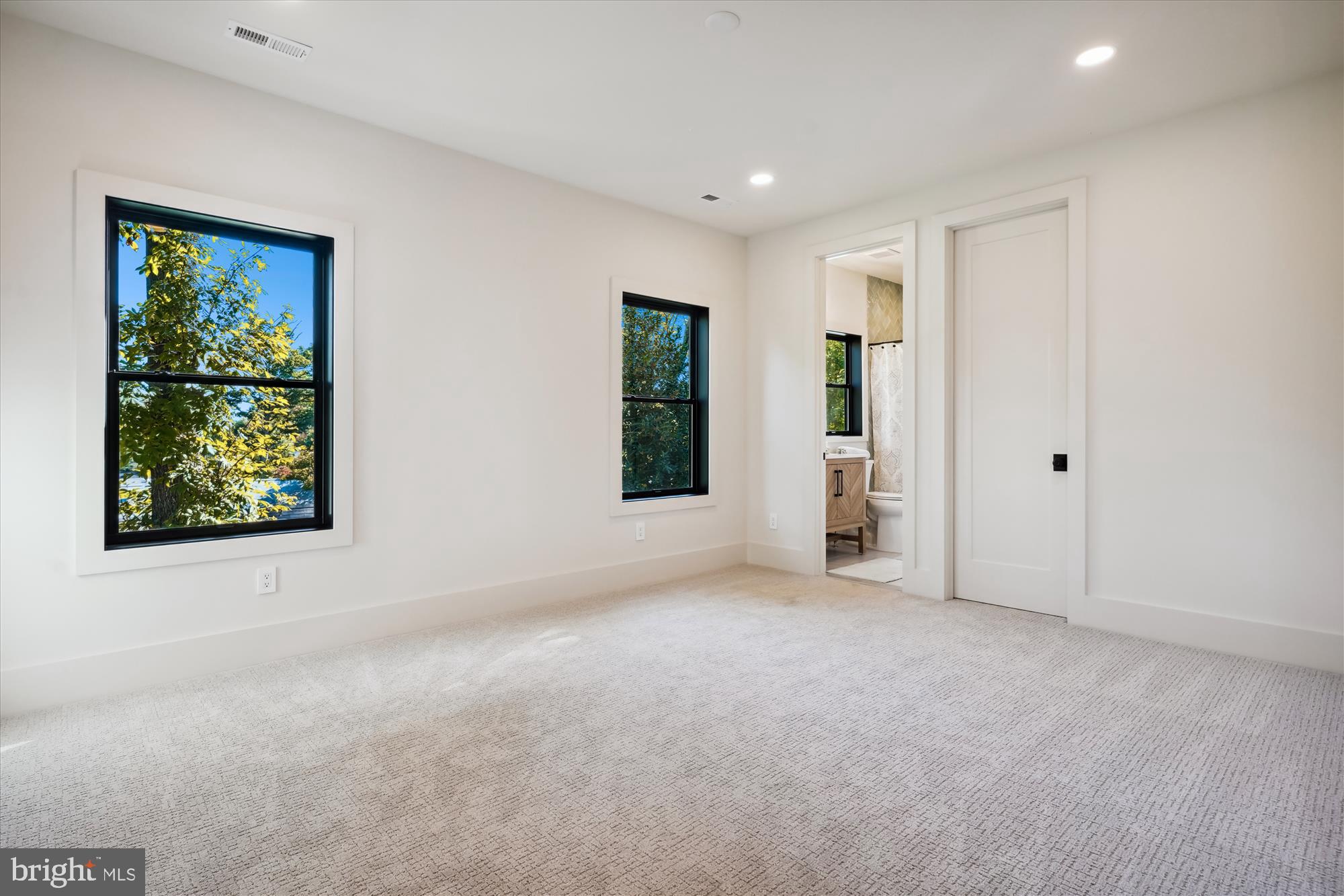 WOODLEY - Residential