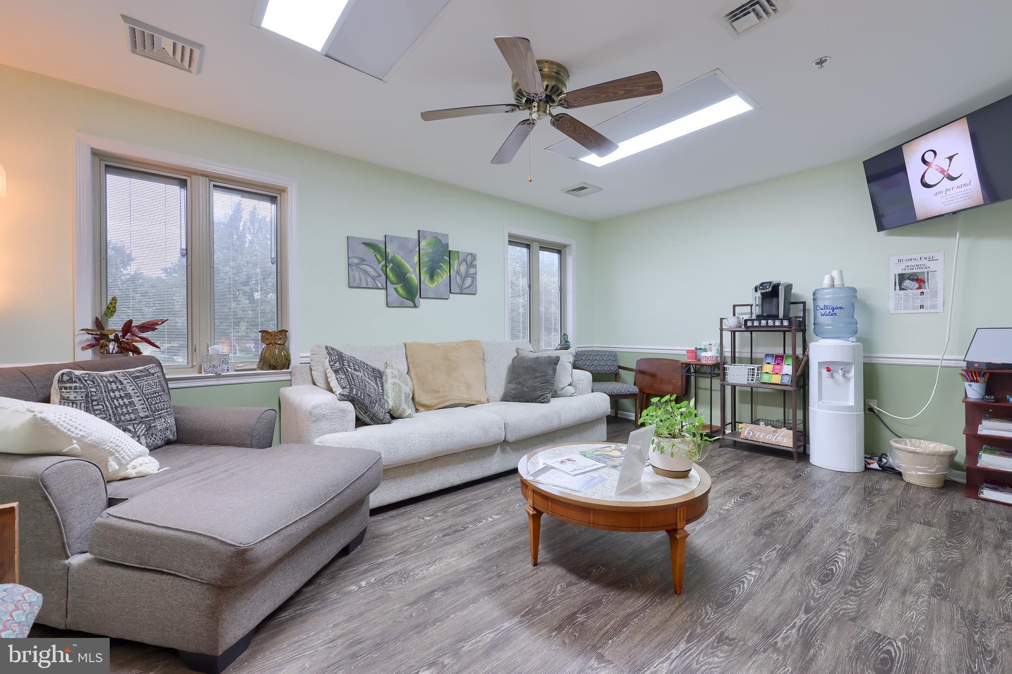 WYOMISSING HILLS - Commercial Sale