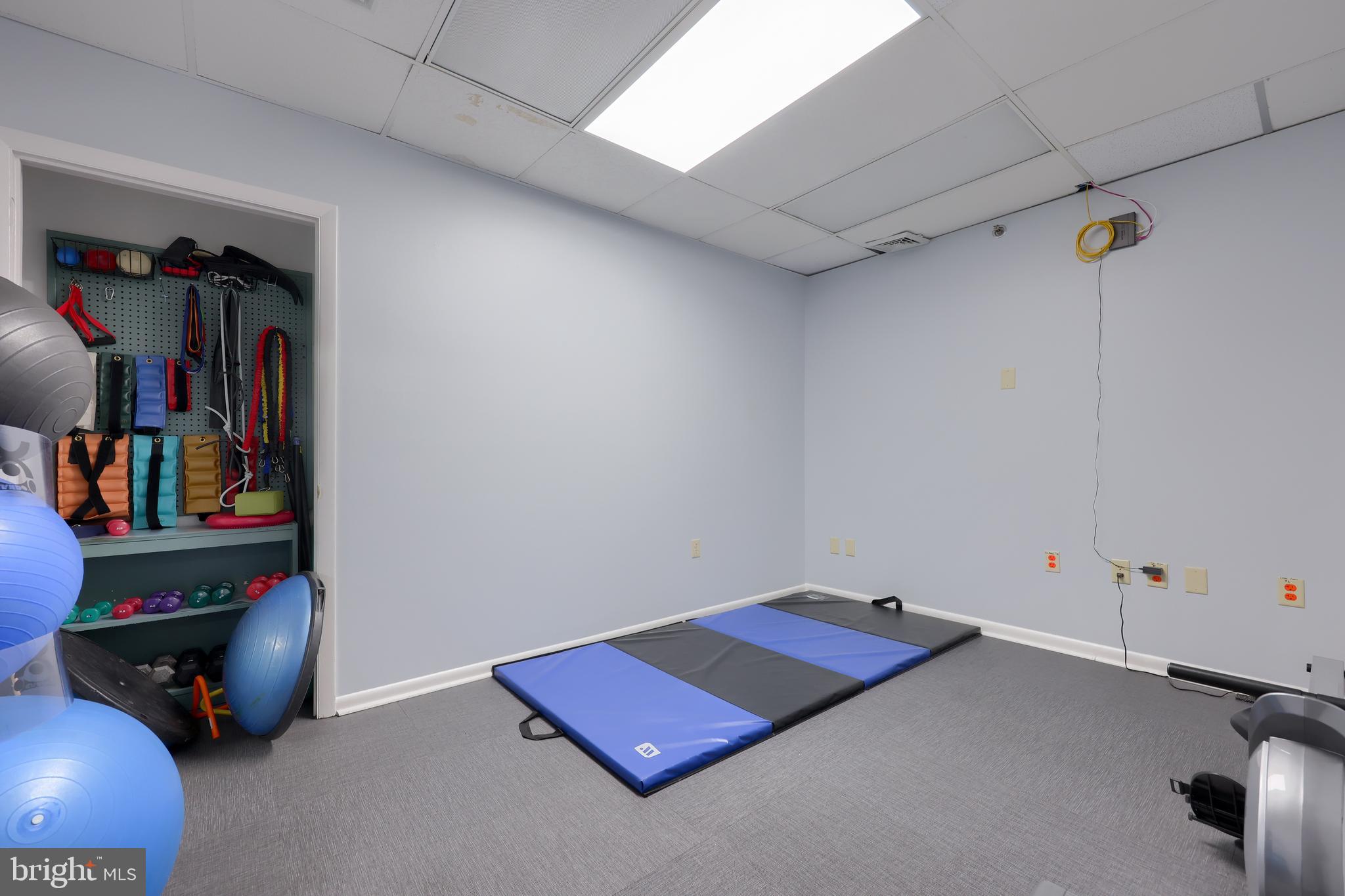 WYOMISSING HILLS - Commercial Sale