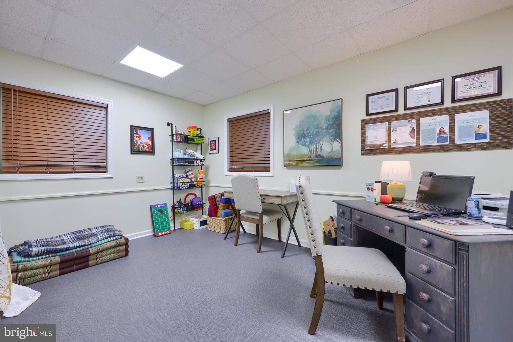 WYOMISSING HILLS - Commercial Sale