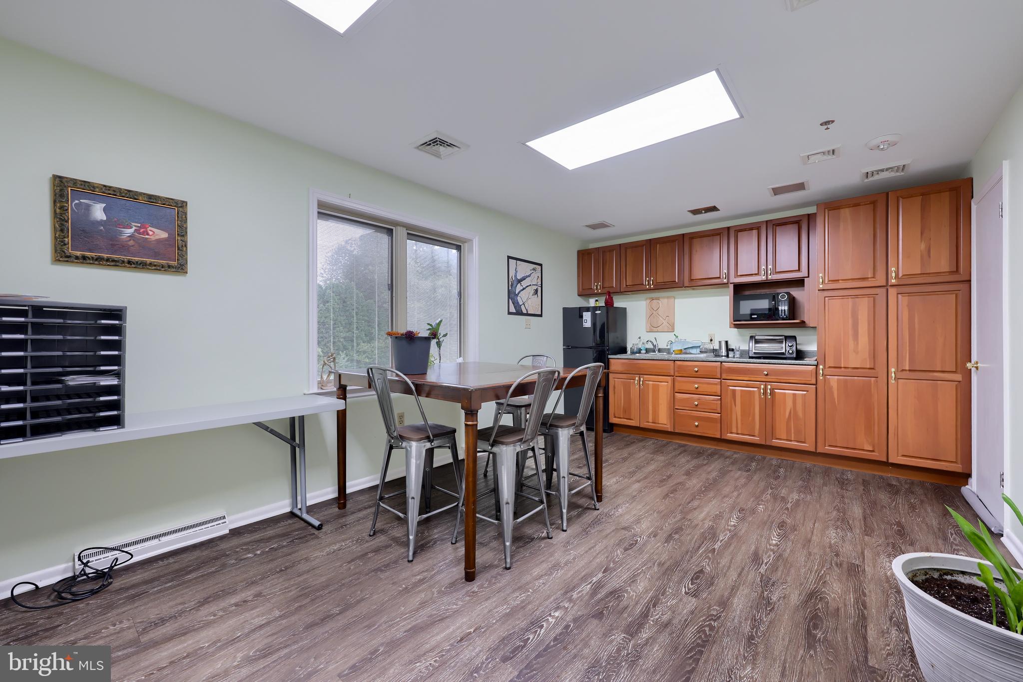 WYOMISSING HILLS - Commercial Sale