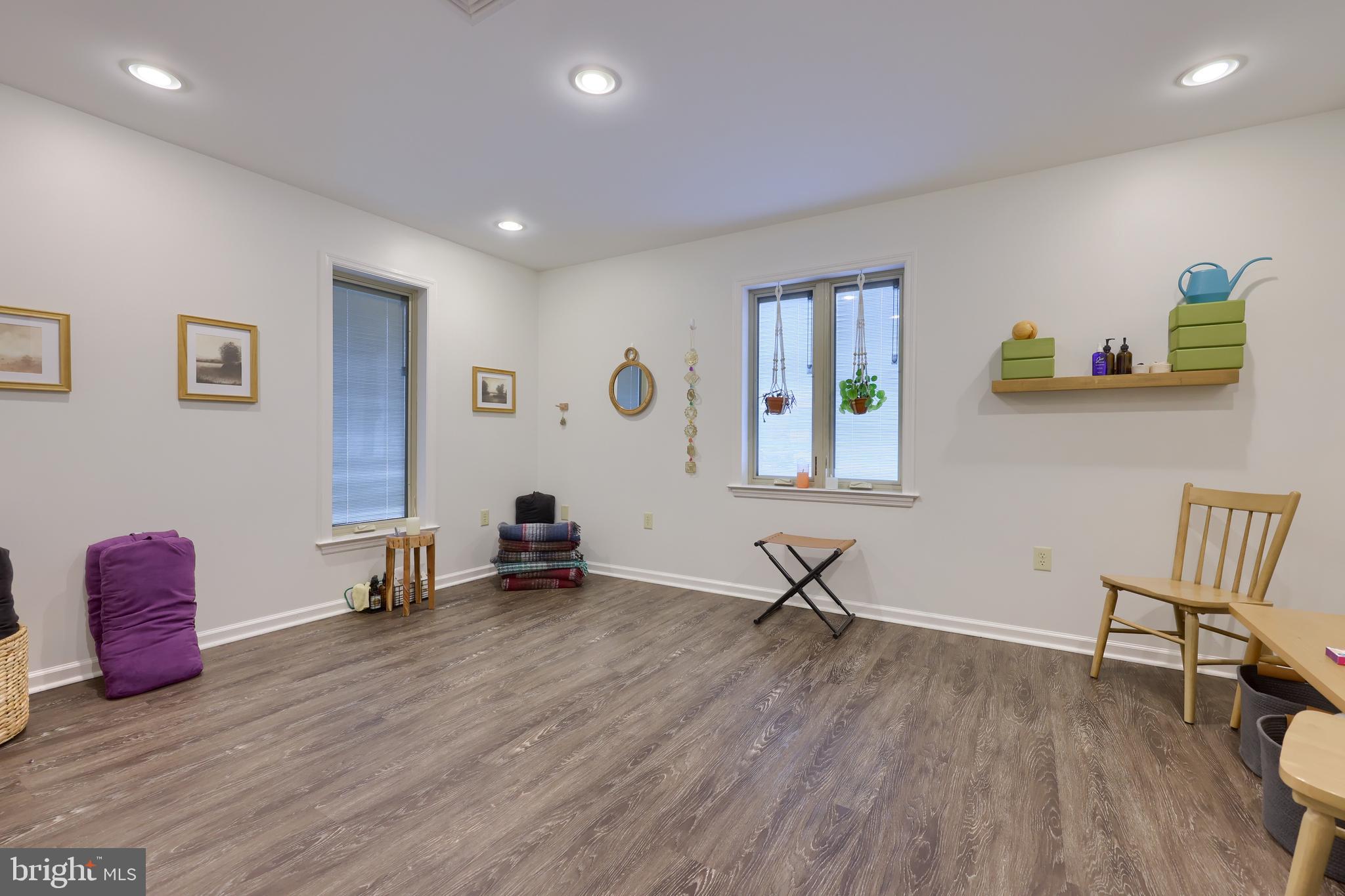 WYOMISSING HILLS - Commercial Sale