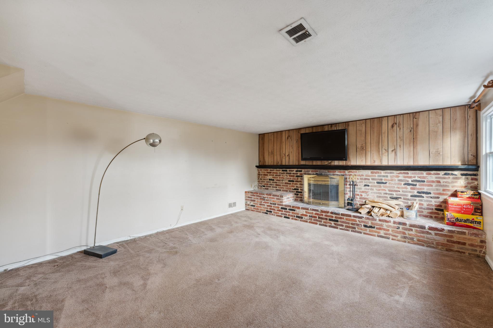 MILL CREEK TOWNE - Residential