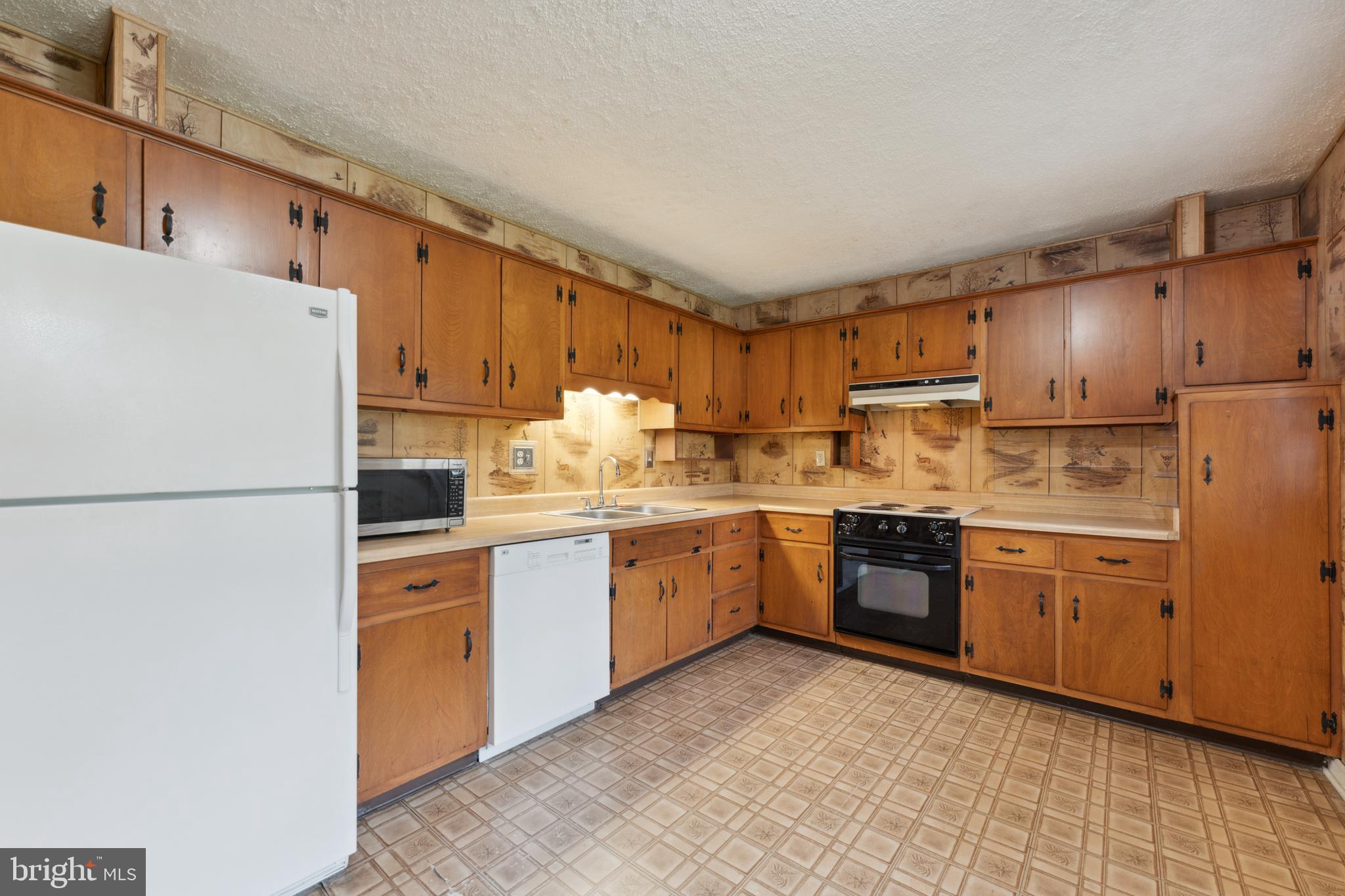 MILL CREEK TOWNE - Residential