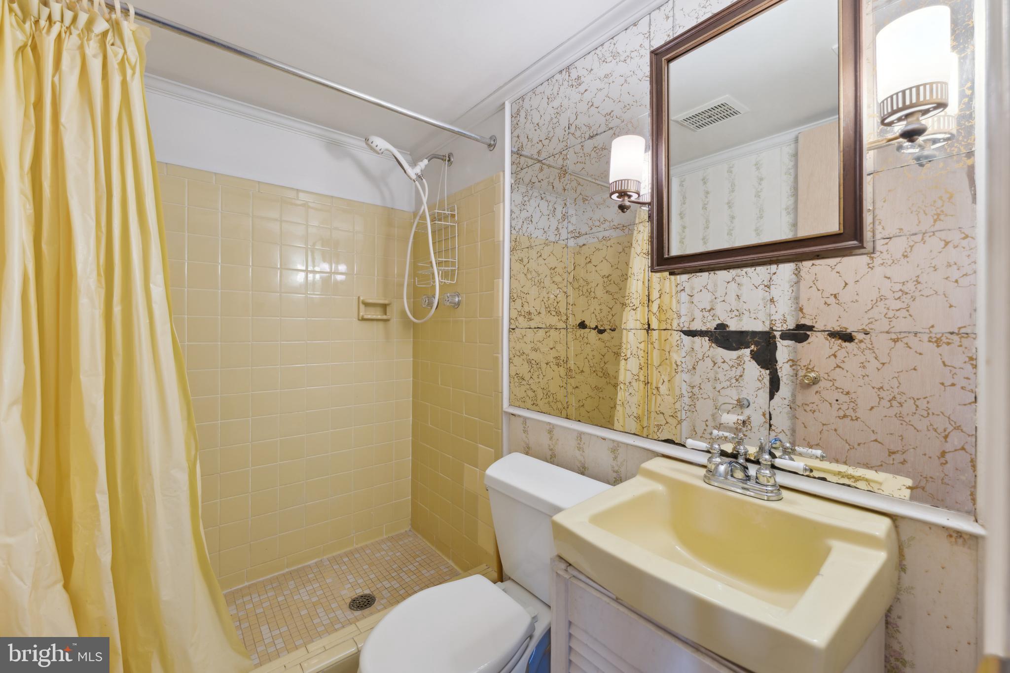 MILL CREEK TOWNE - Residential