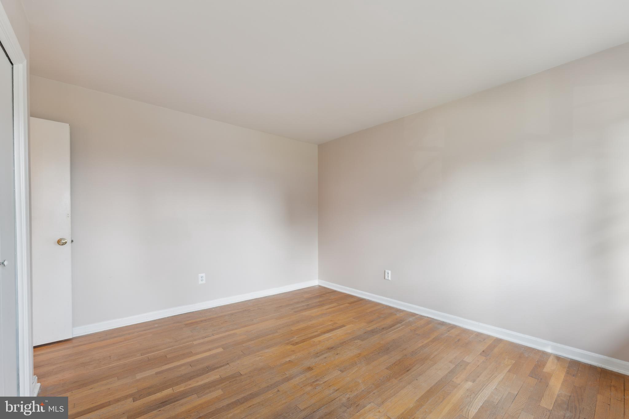 MILL CREEK TOWNE - Residential